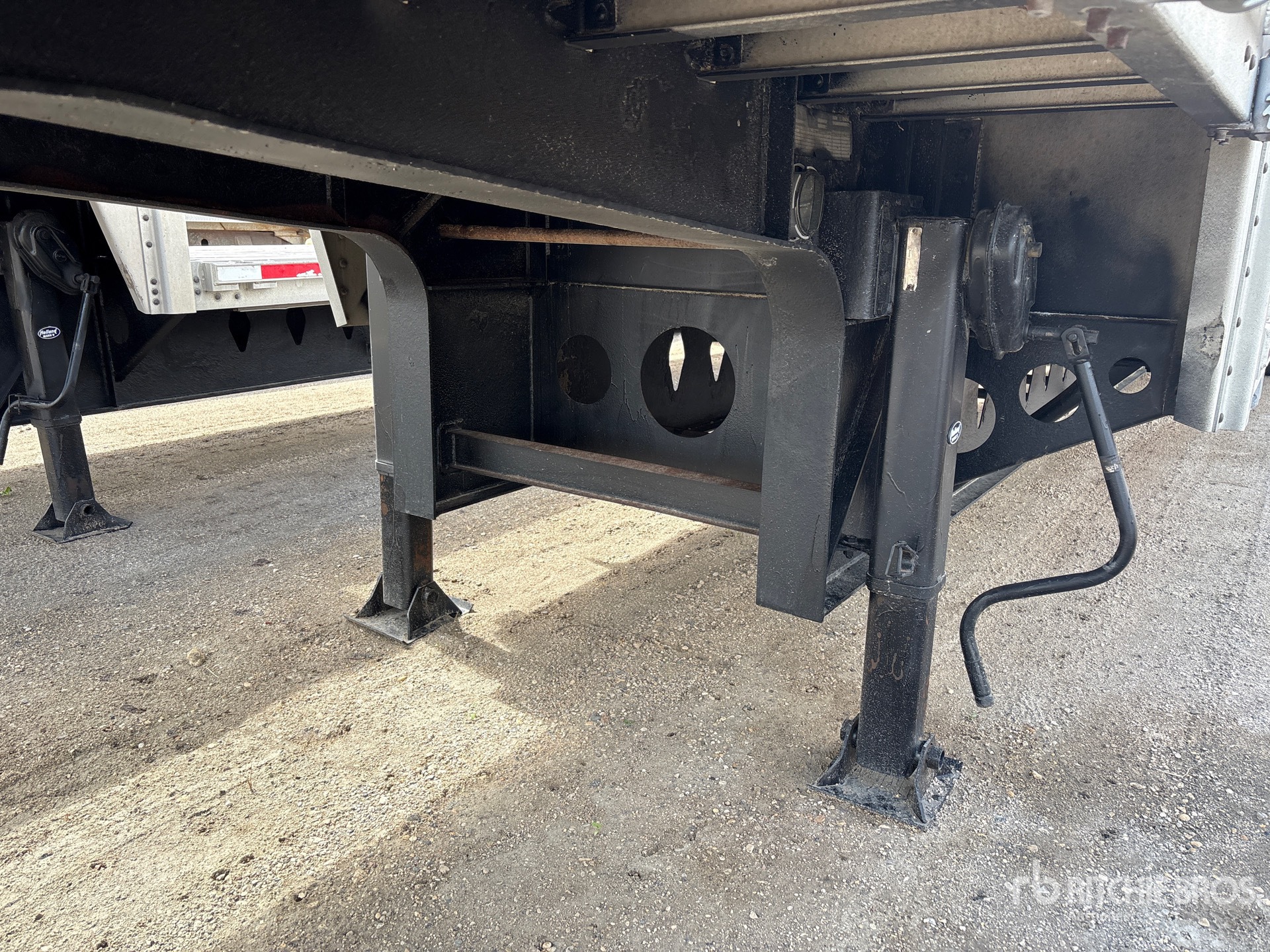 2002 Load King  53 FT TRI/A