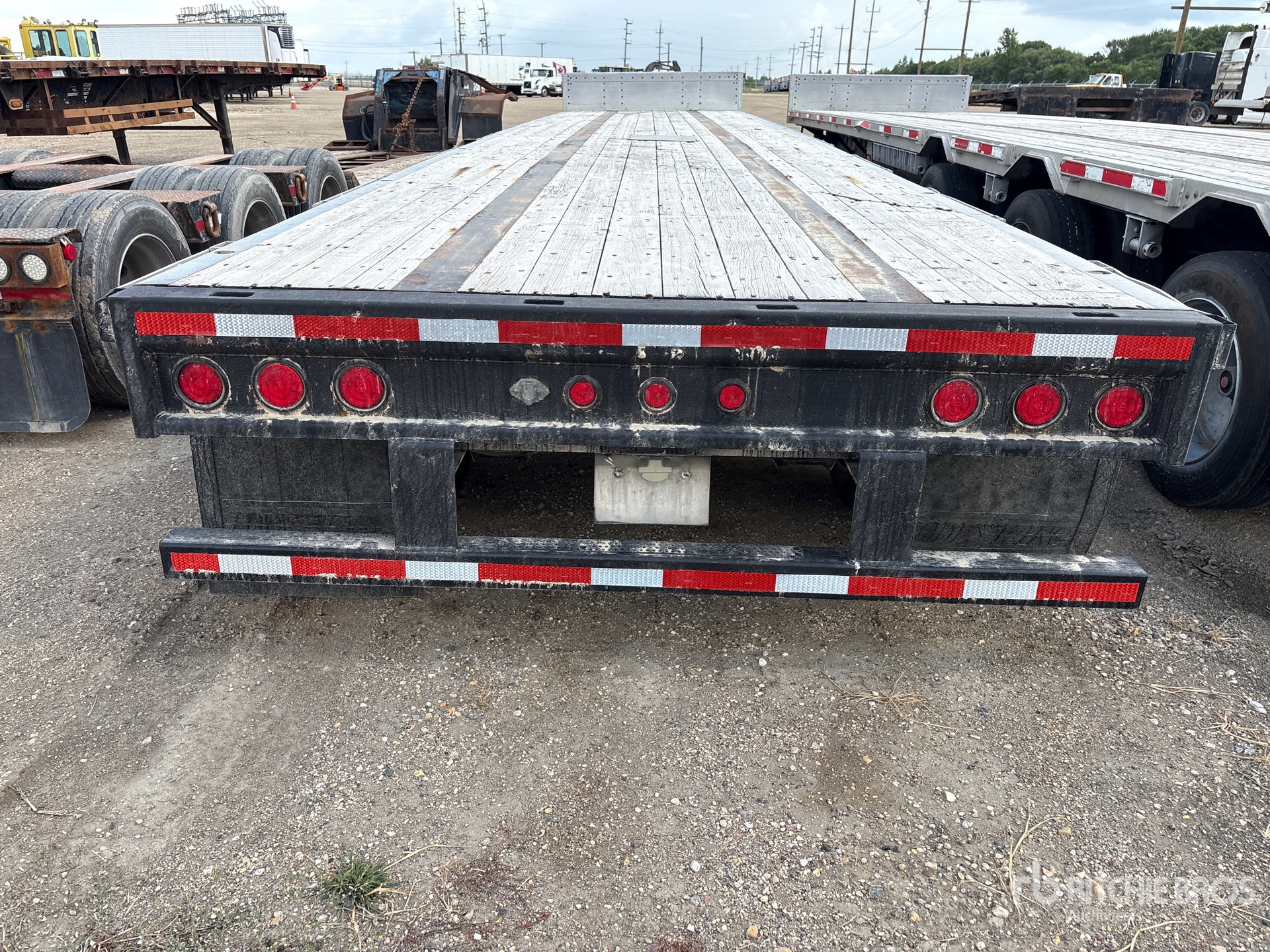2002 Load King  53 FT TRI/A