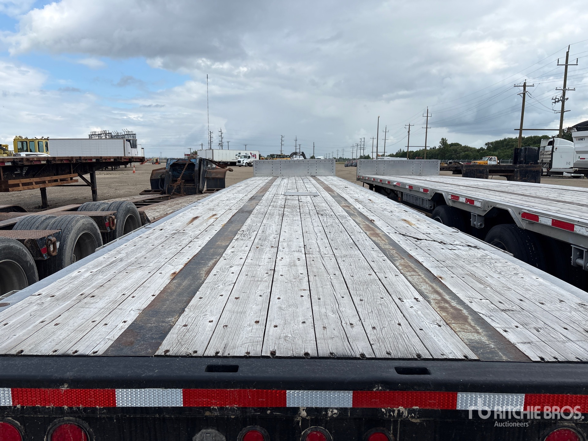 2002 Load King  53 FT TRI/A