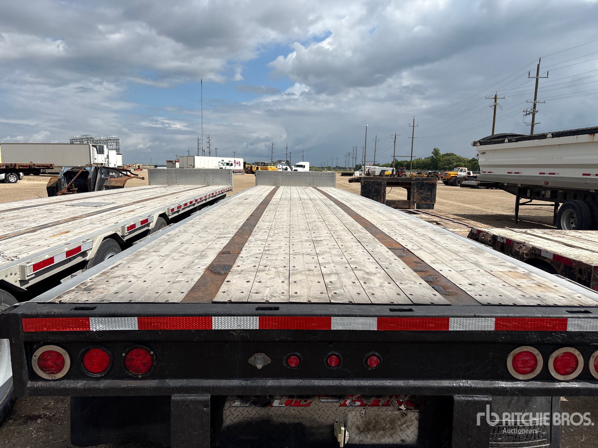 2009 Load King  53 FT TRI/A