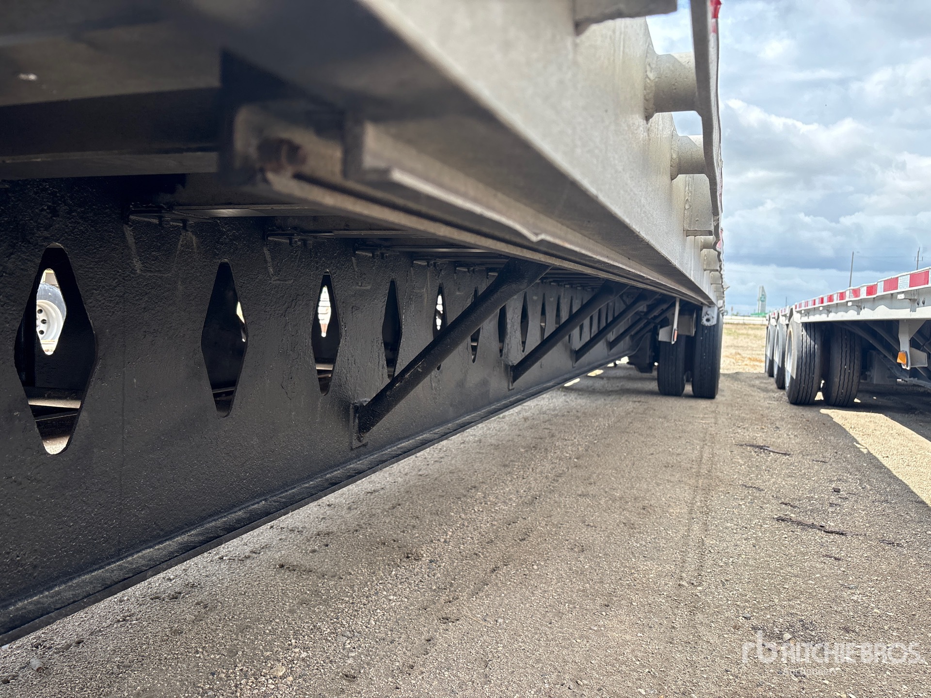 2009 Load King  53 FT TRI/A