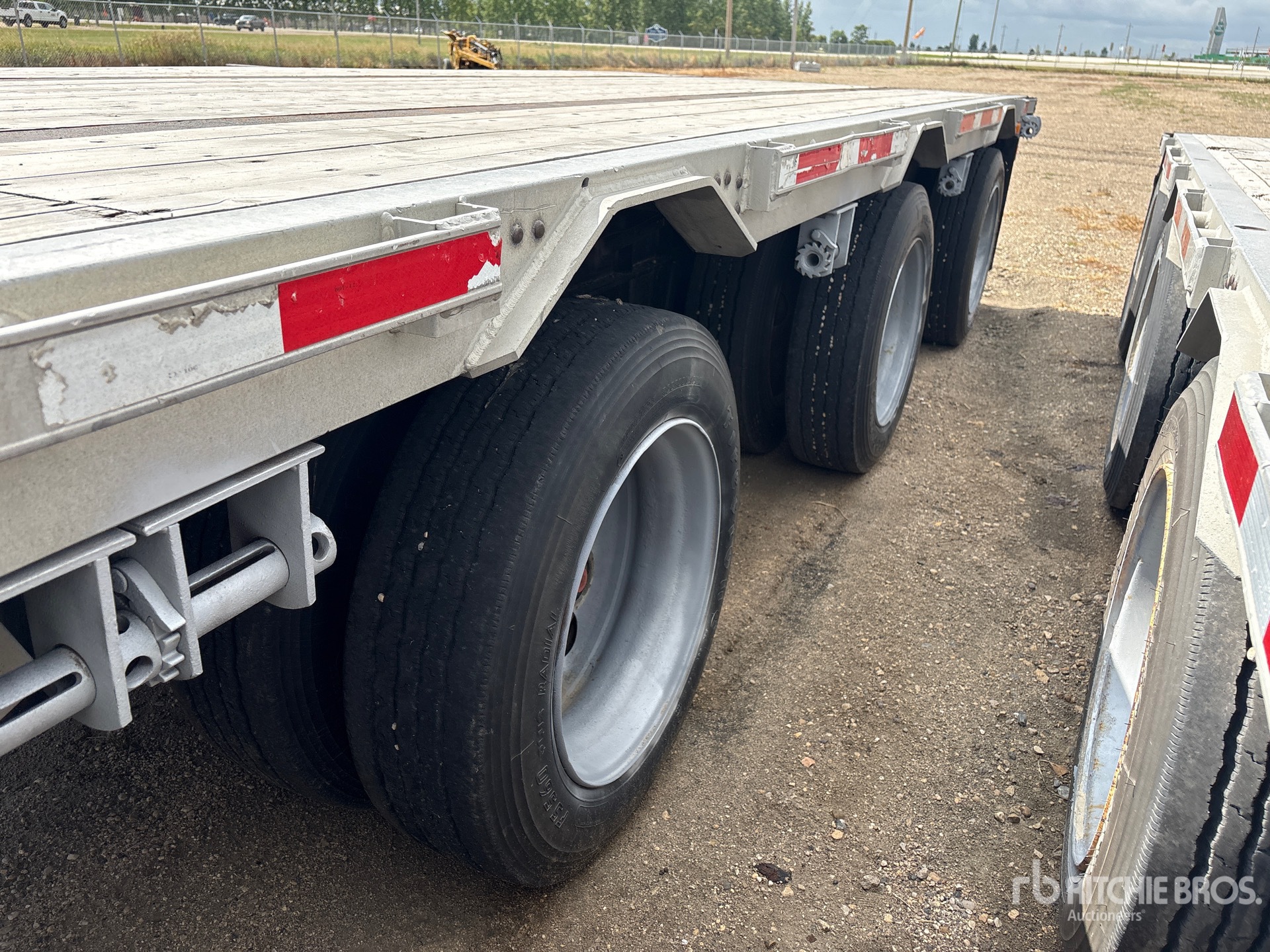 2009 Load King  53 FT TRI/A