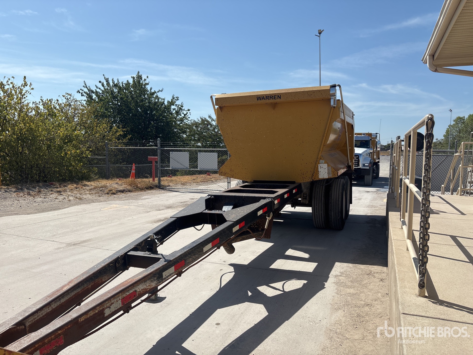 2015 Warren 12 ft T/A