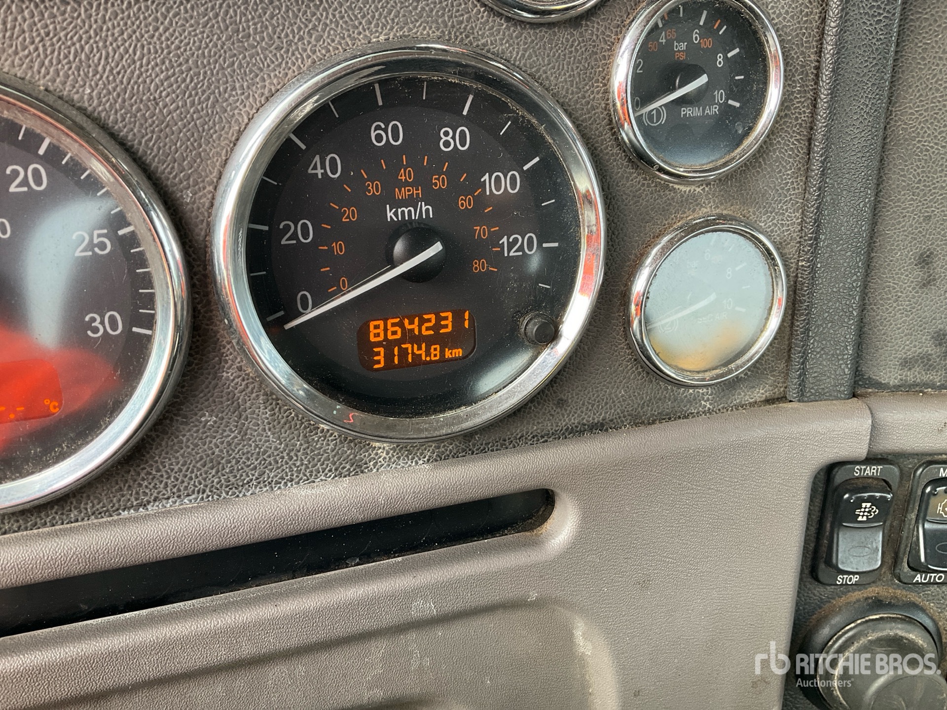 2013 Peterbilt 365