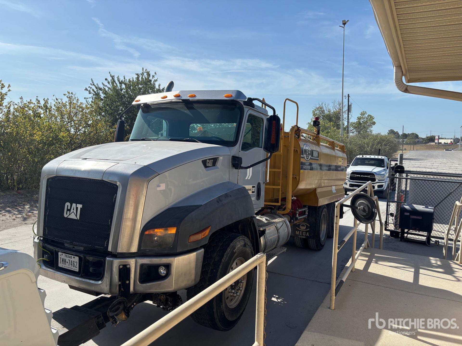 2016 Caterpillar CT660