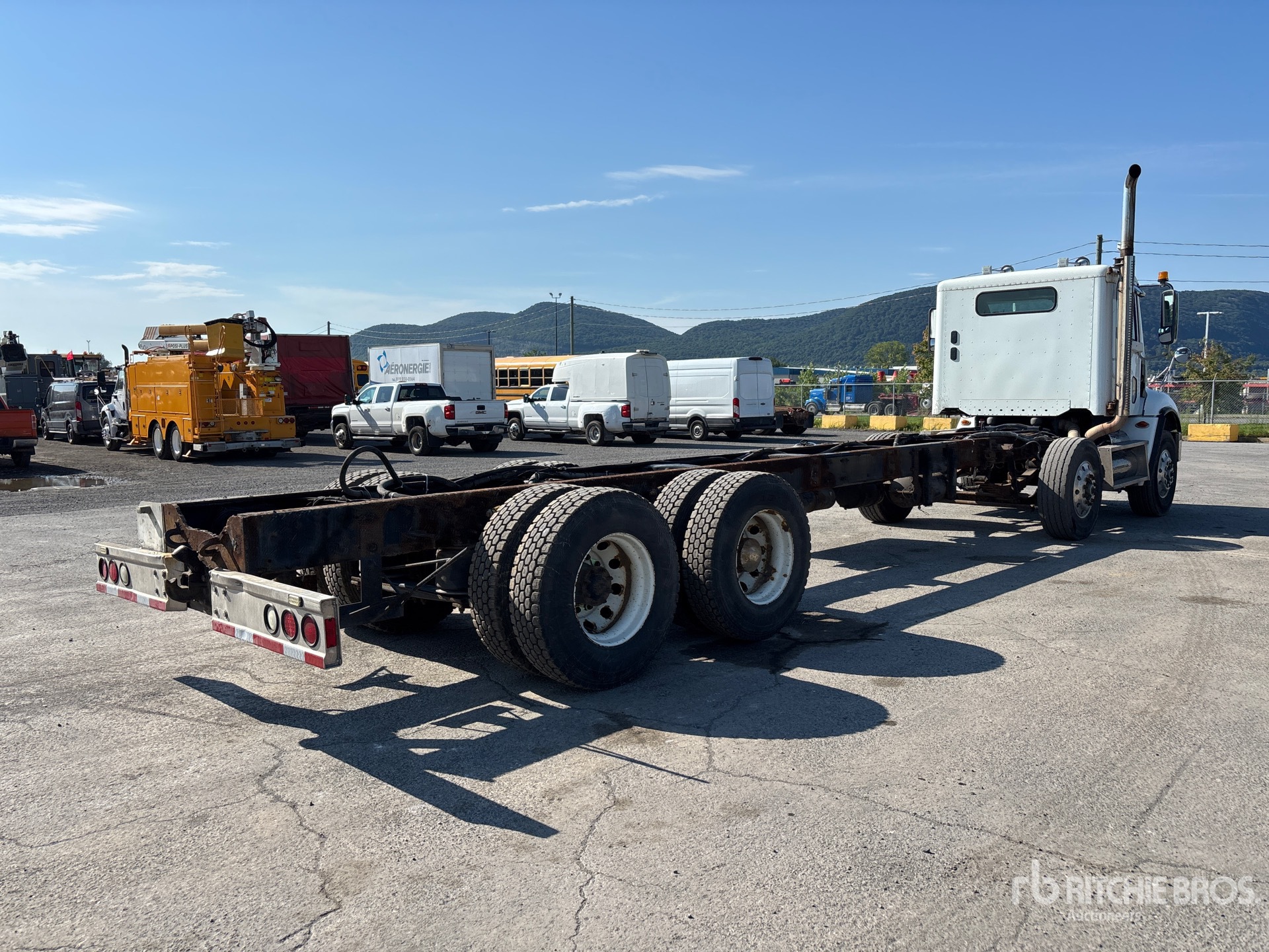 2010 Freightliner COLUMBIA 112