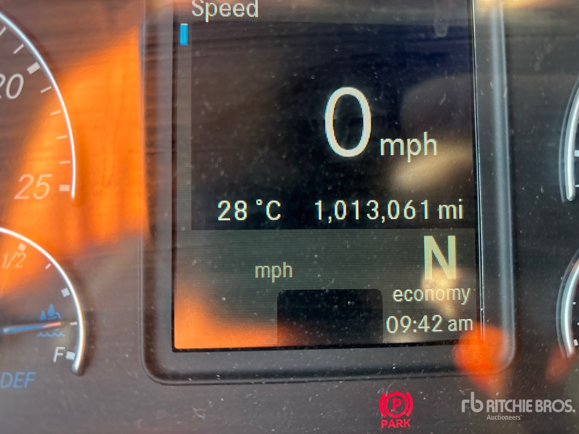 2020 Freightliner CASCADIA 126