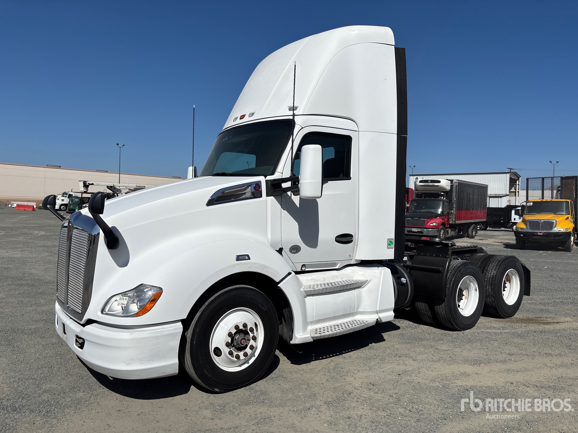 Photo of 2015 Kenworth T680