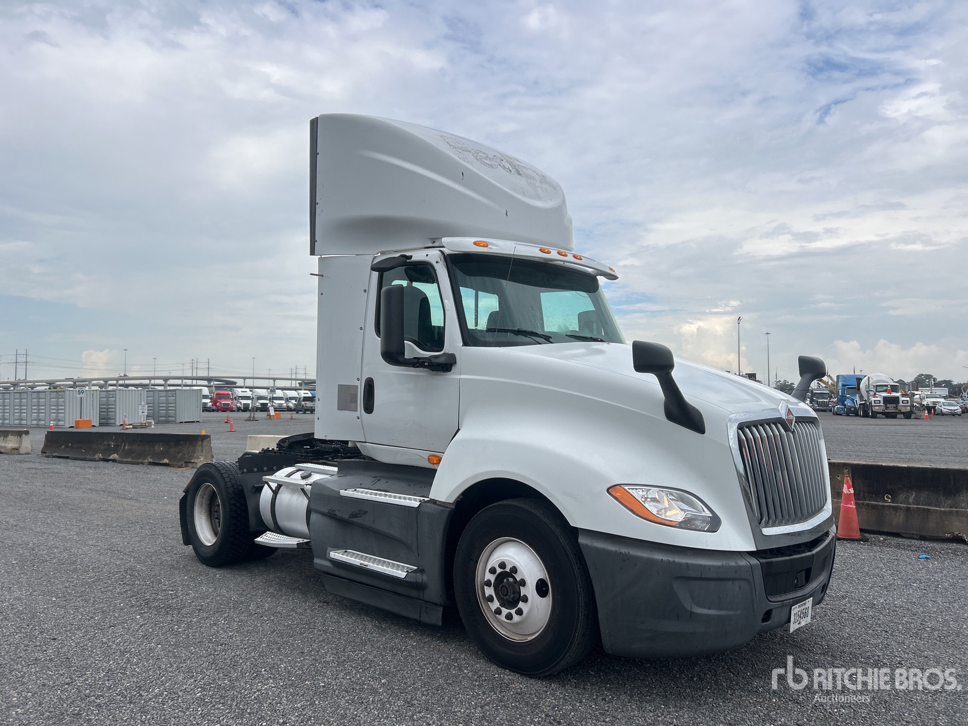 2018 International LT625