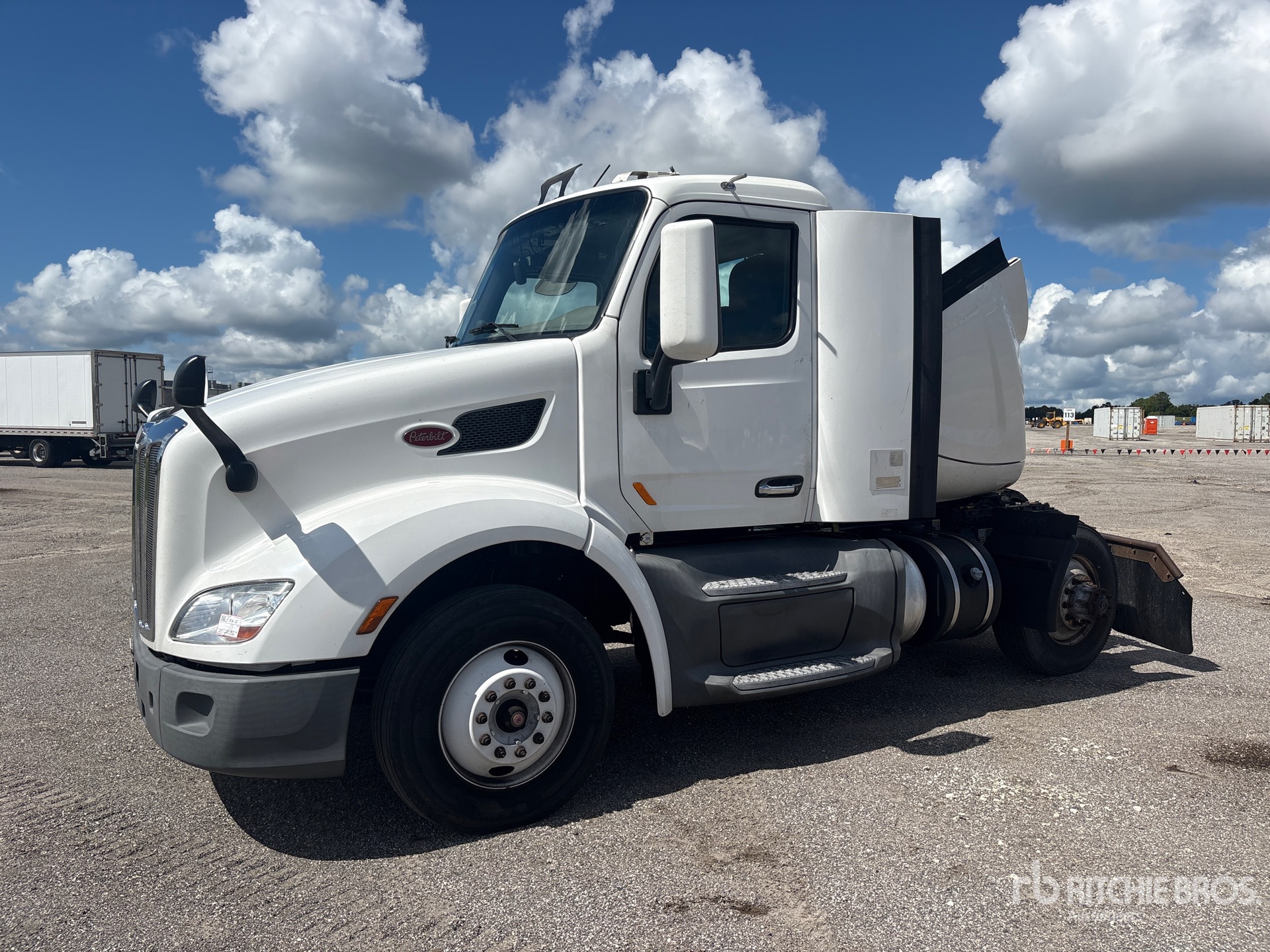 Photo of 2019 Peterbilt 579