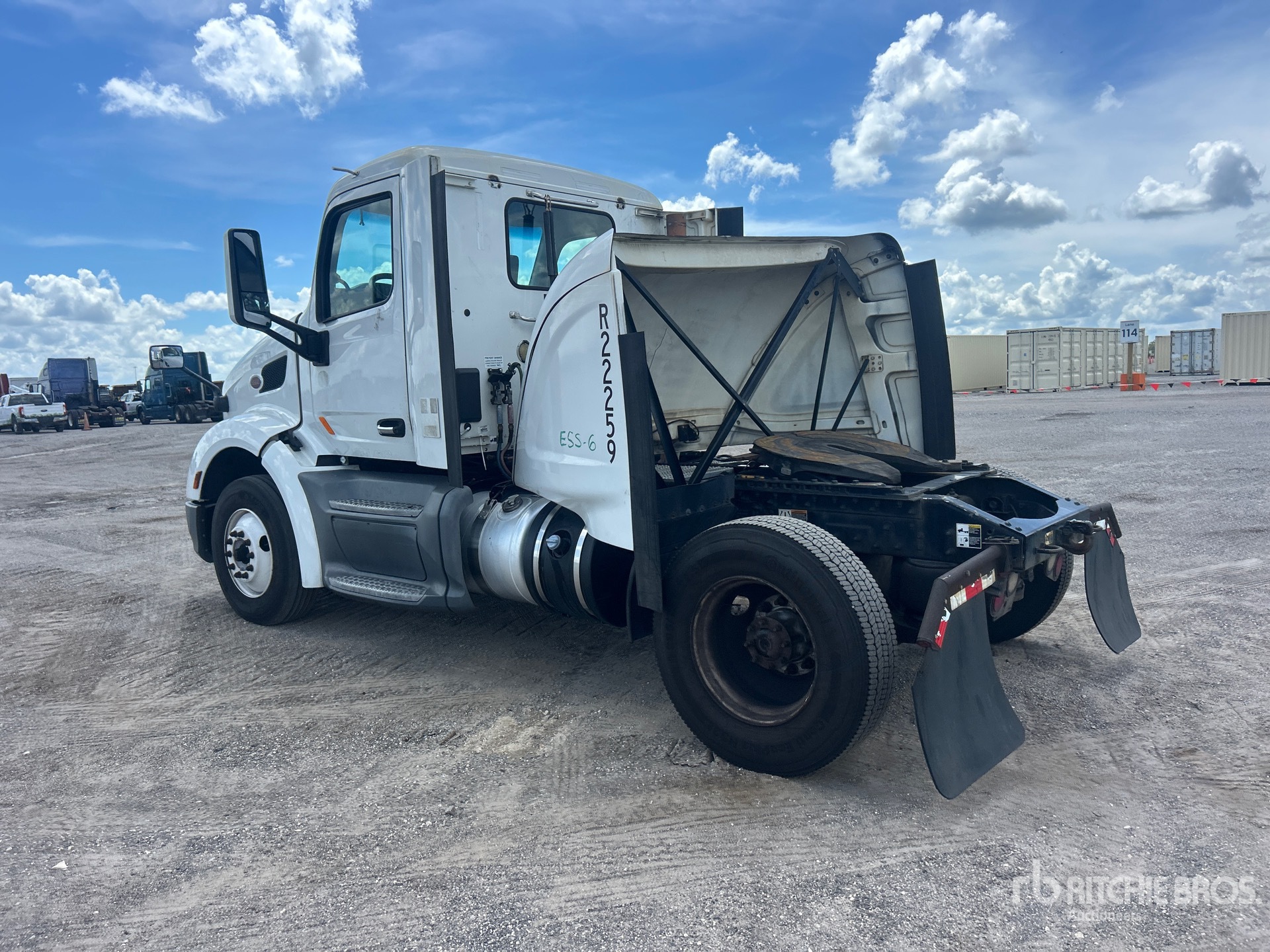 2019 Peterbilt 579