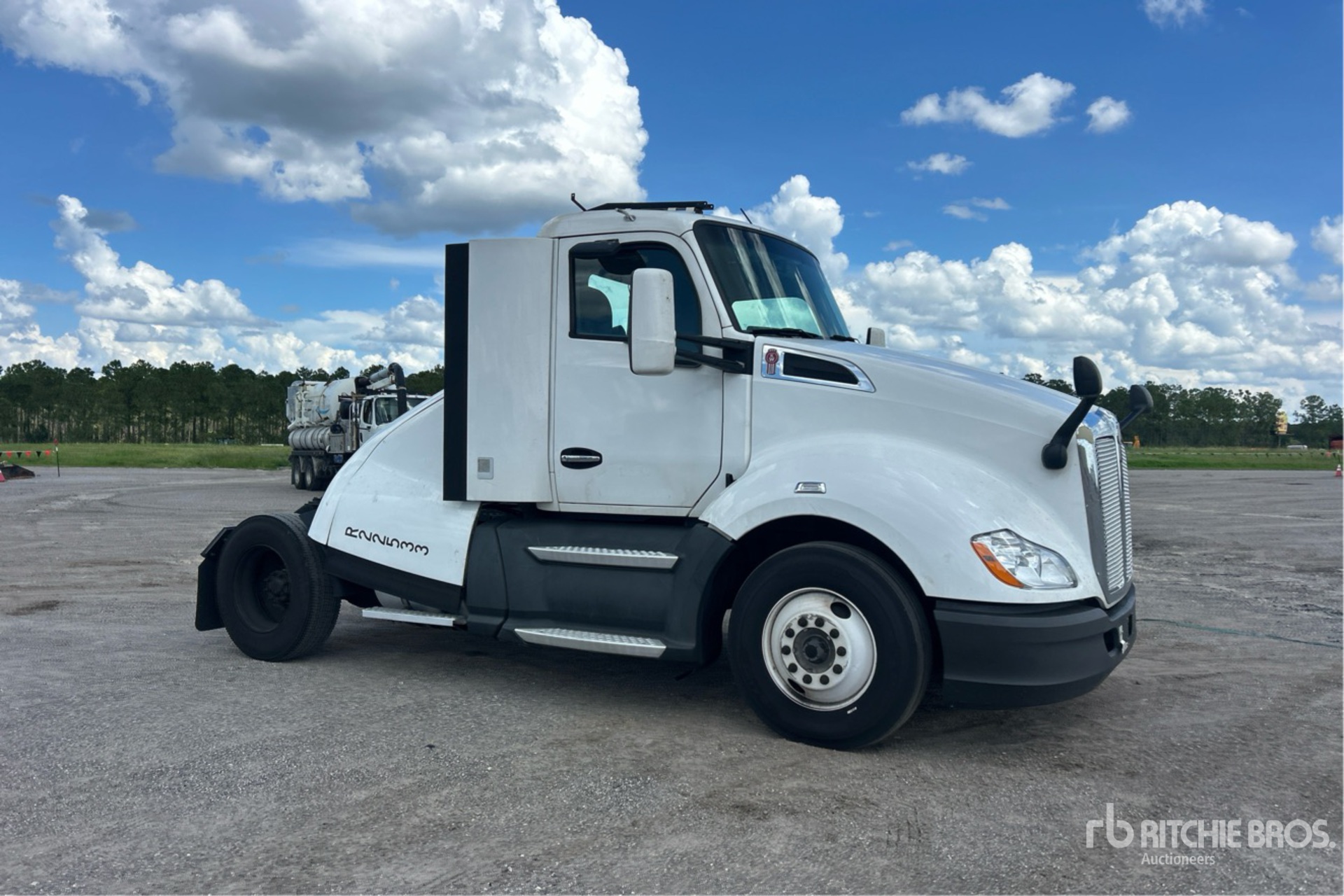 2019 Kenworth T-680