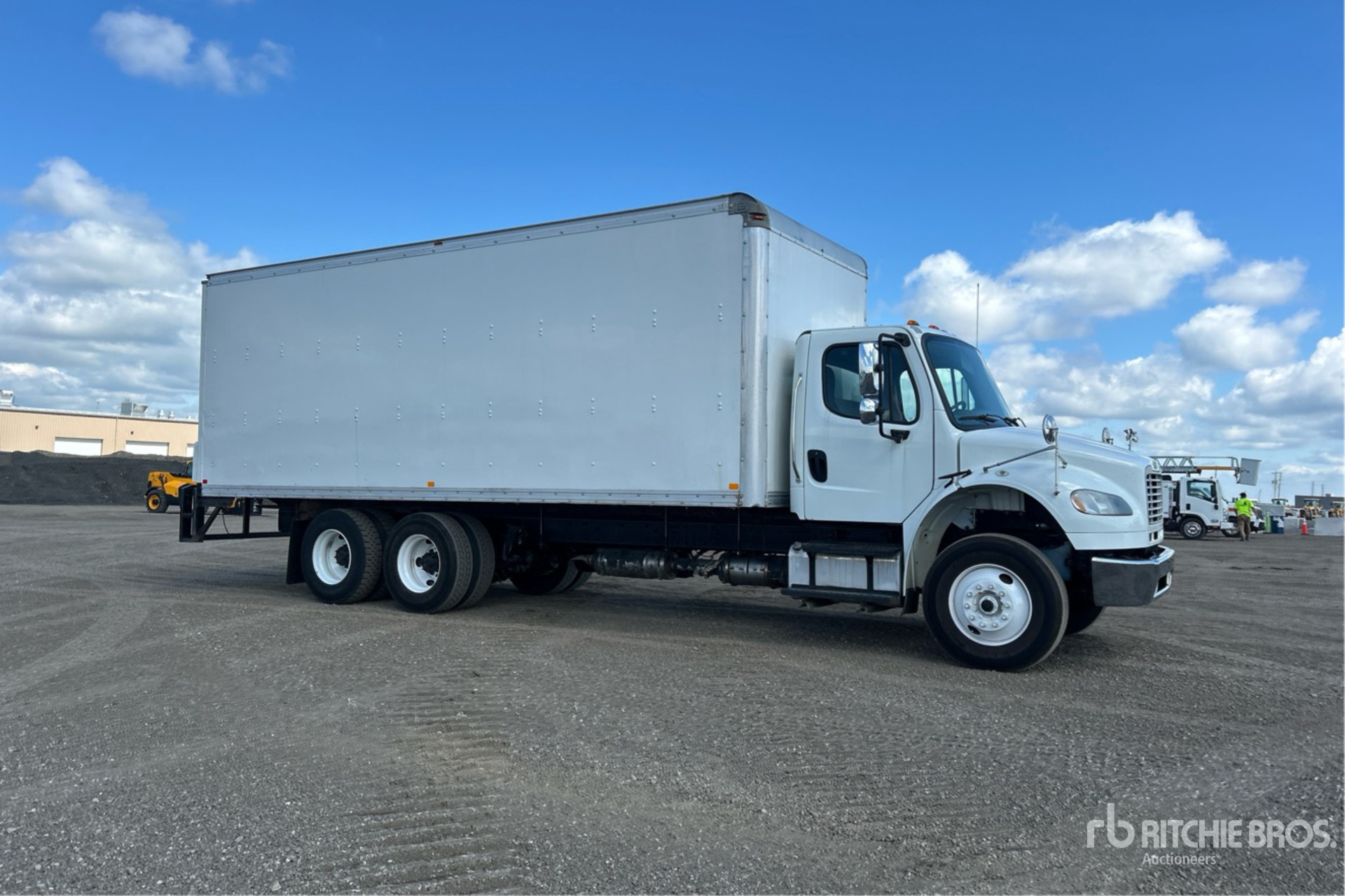 2016 Freightliner M2 106