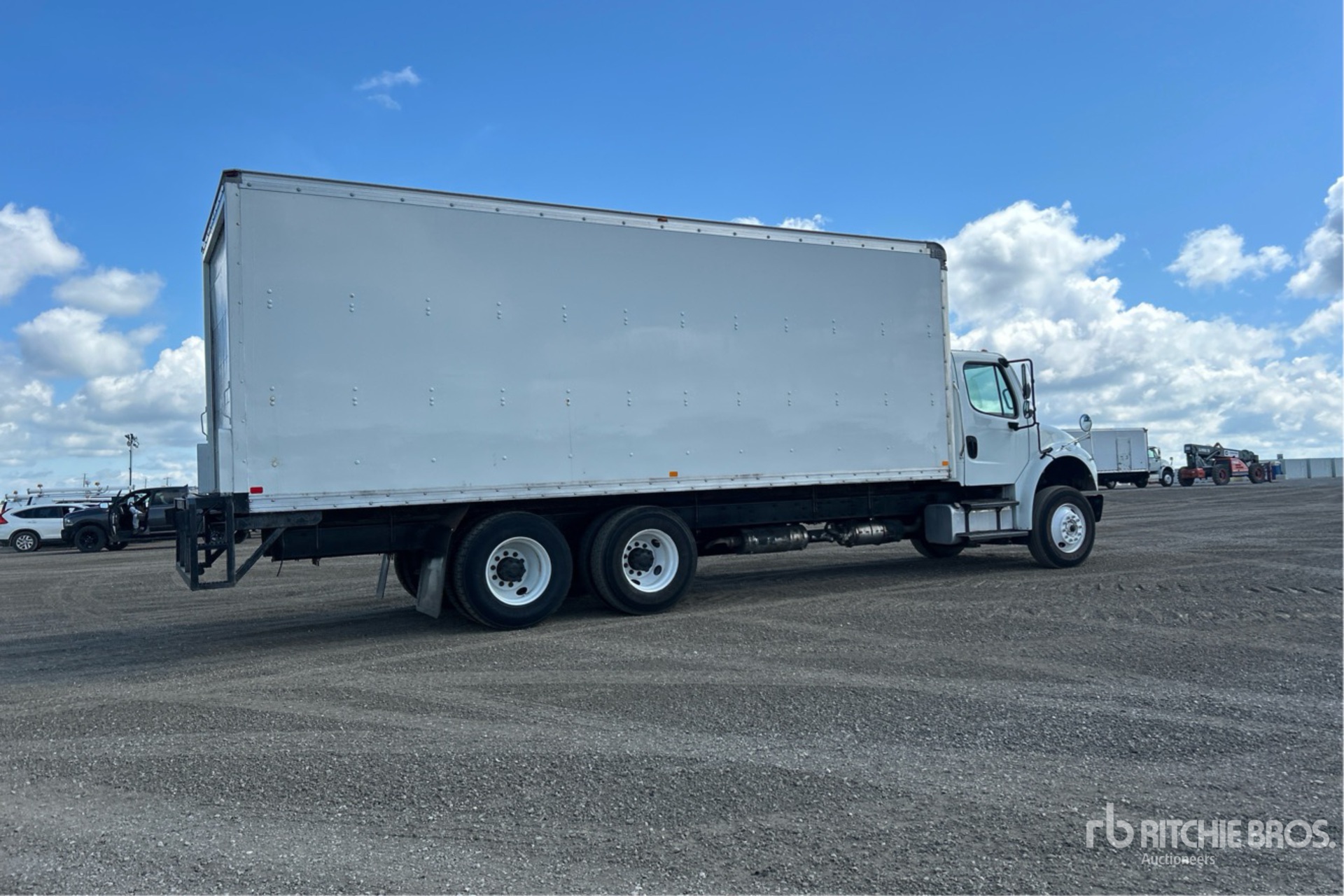 2016 Freightliner M2 106