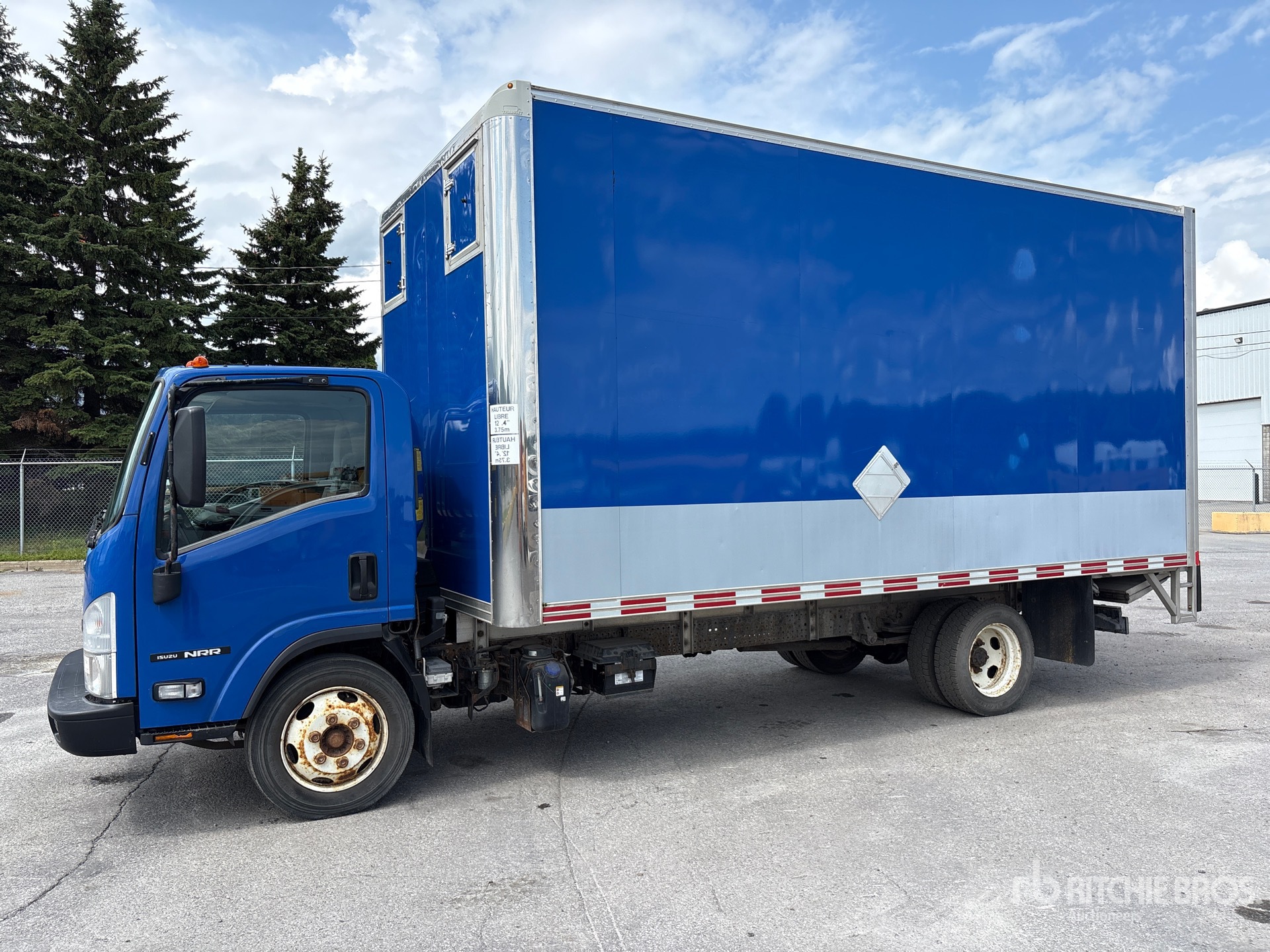 2019 Isuzu NRR