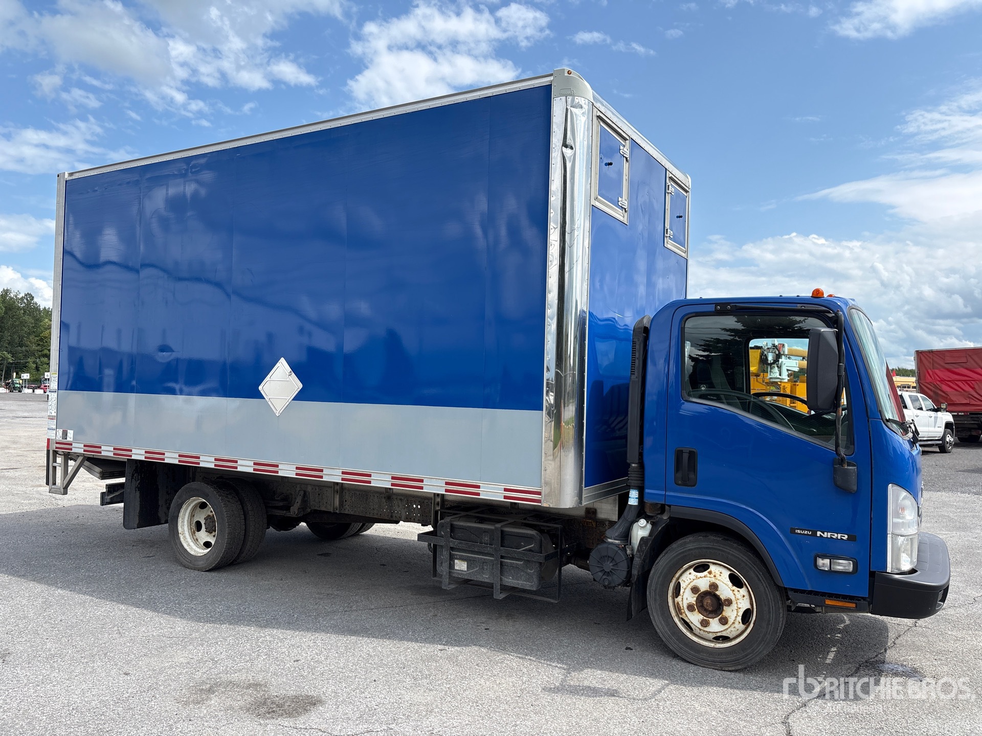 2019 Isuzu NRR