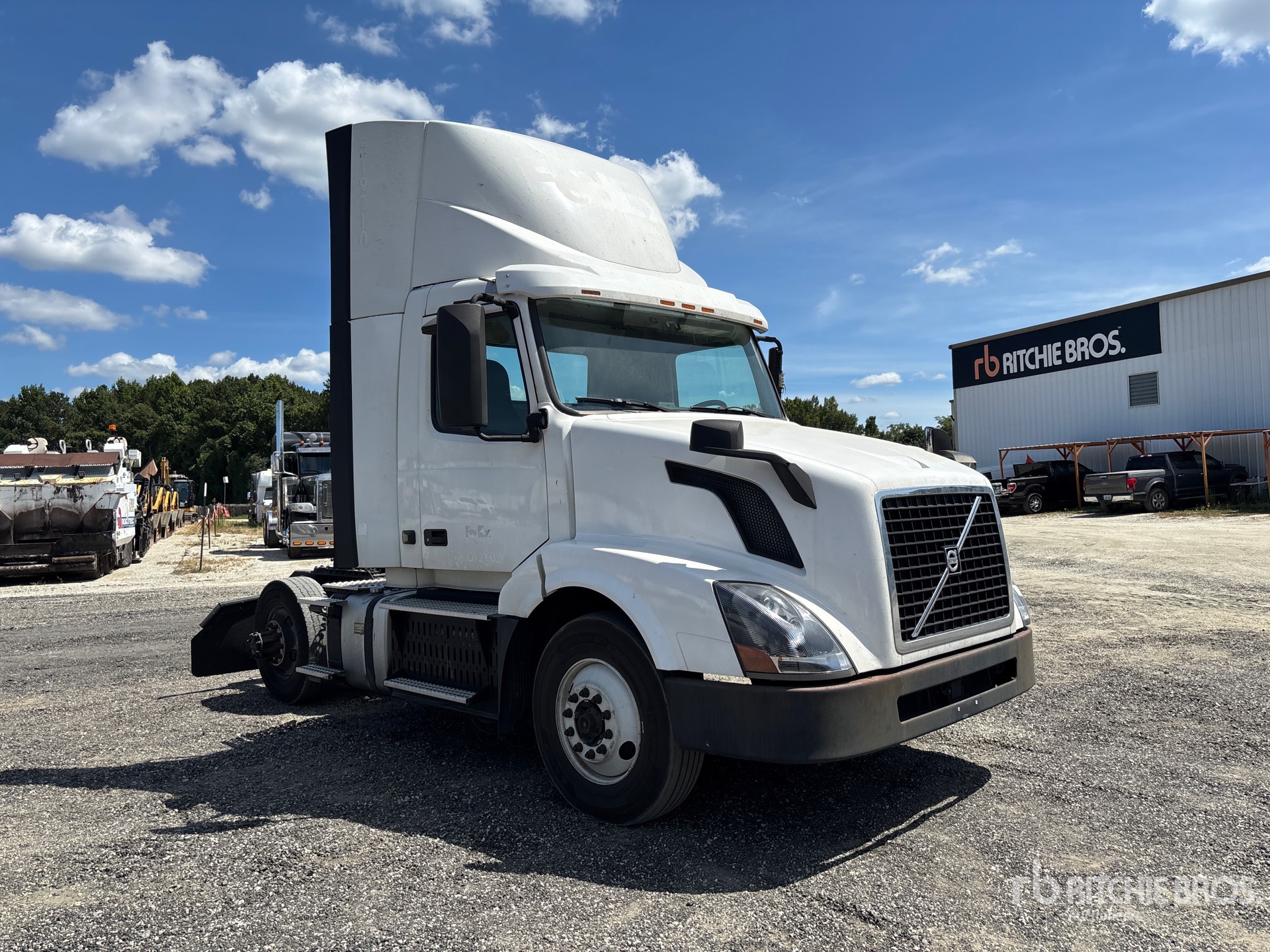 2017 Volvo VNL