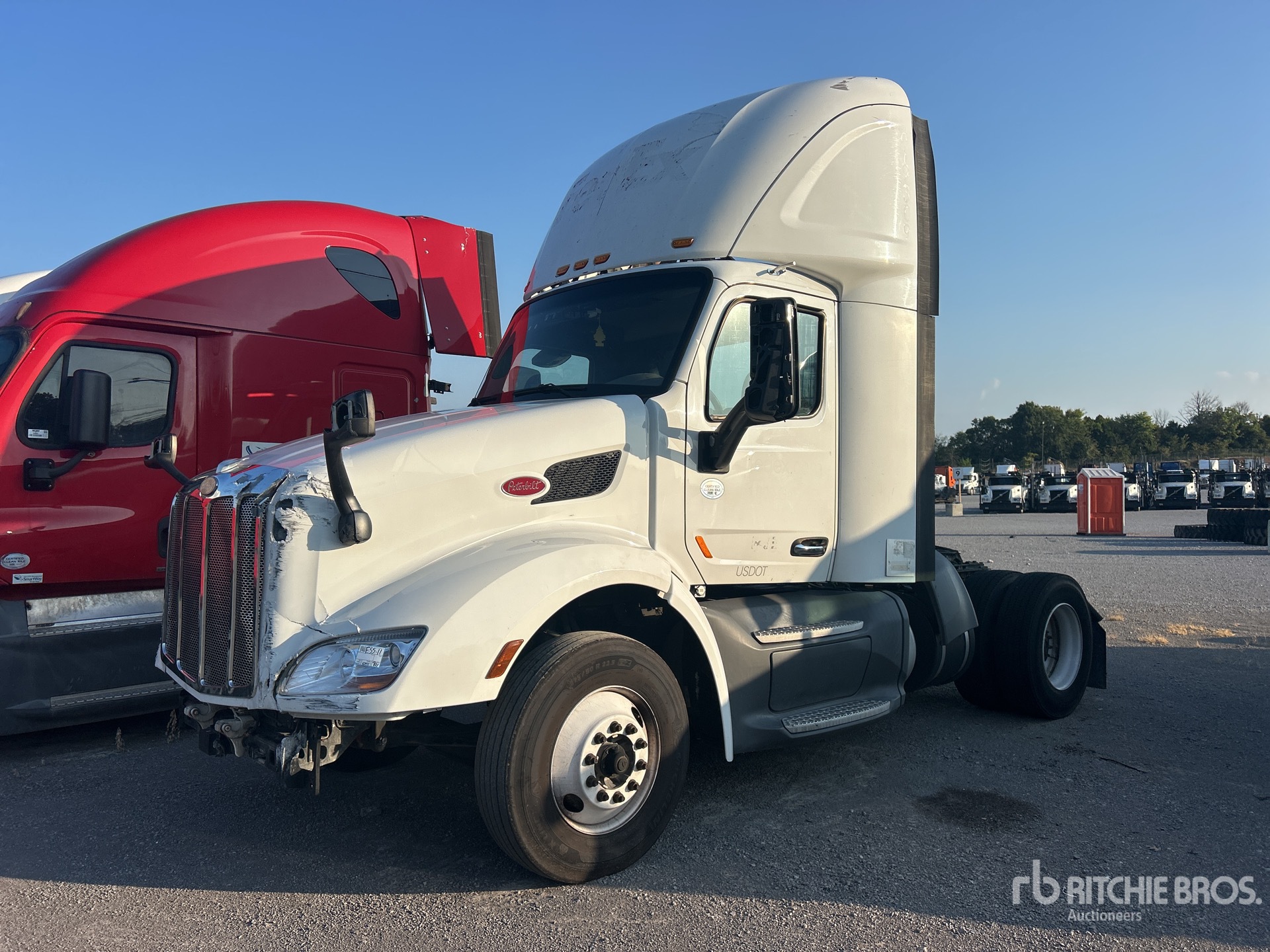 Photo of 2017 Peterbilt 579