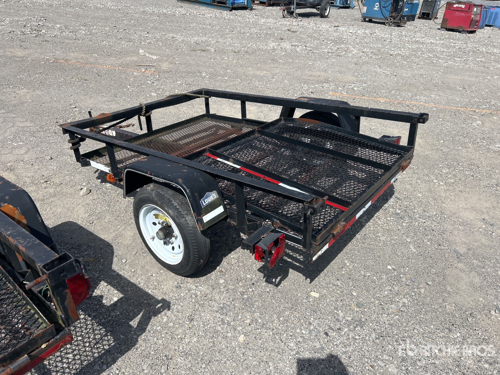 General Appearance with Picture, Left Rear Corner