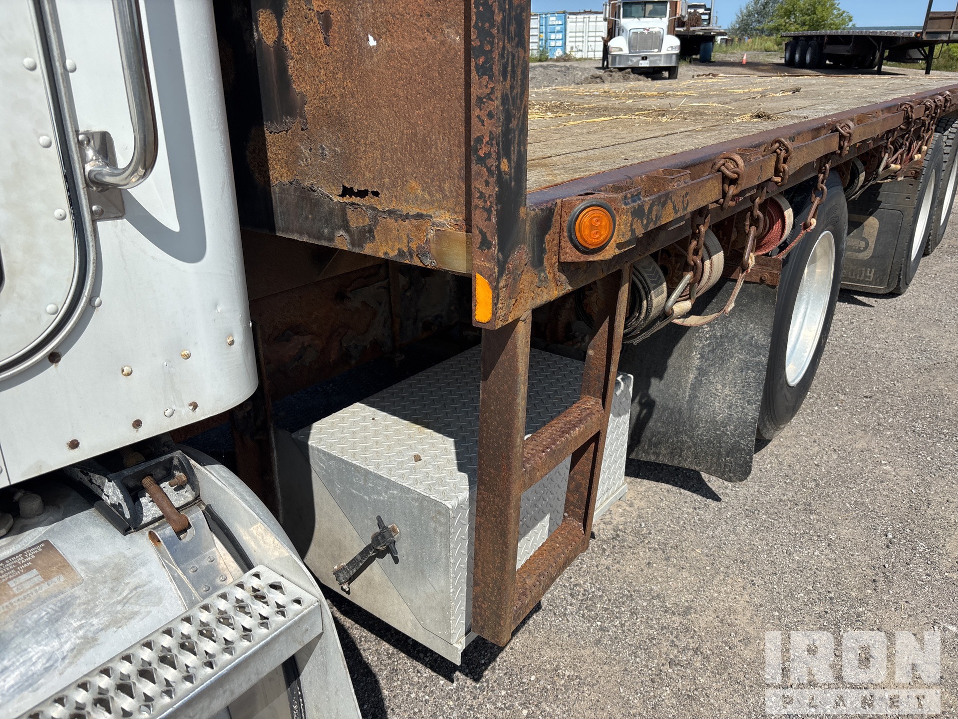 2006 Peterbilt 335