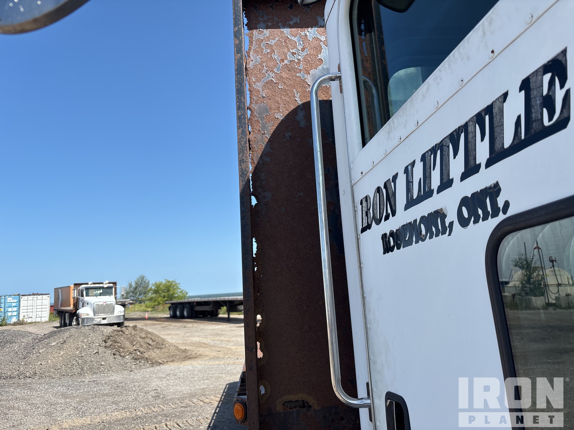 2006 Peterbilt 335