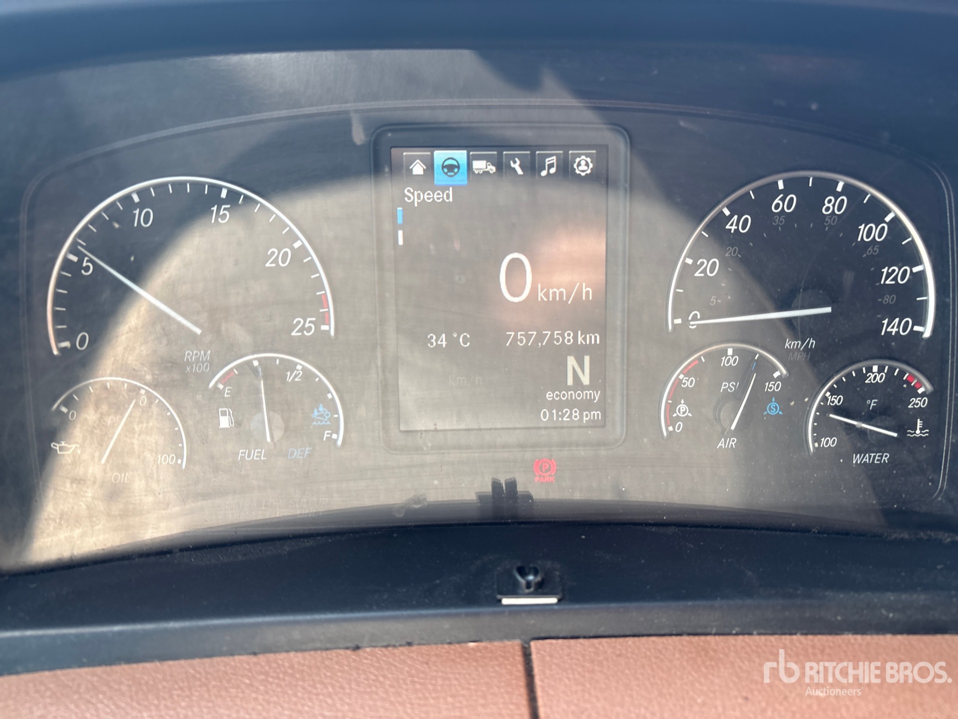 2022 Freightliner CASCADIA 126