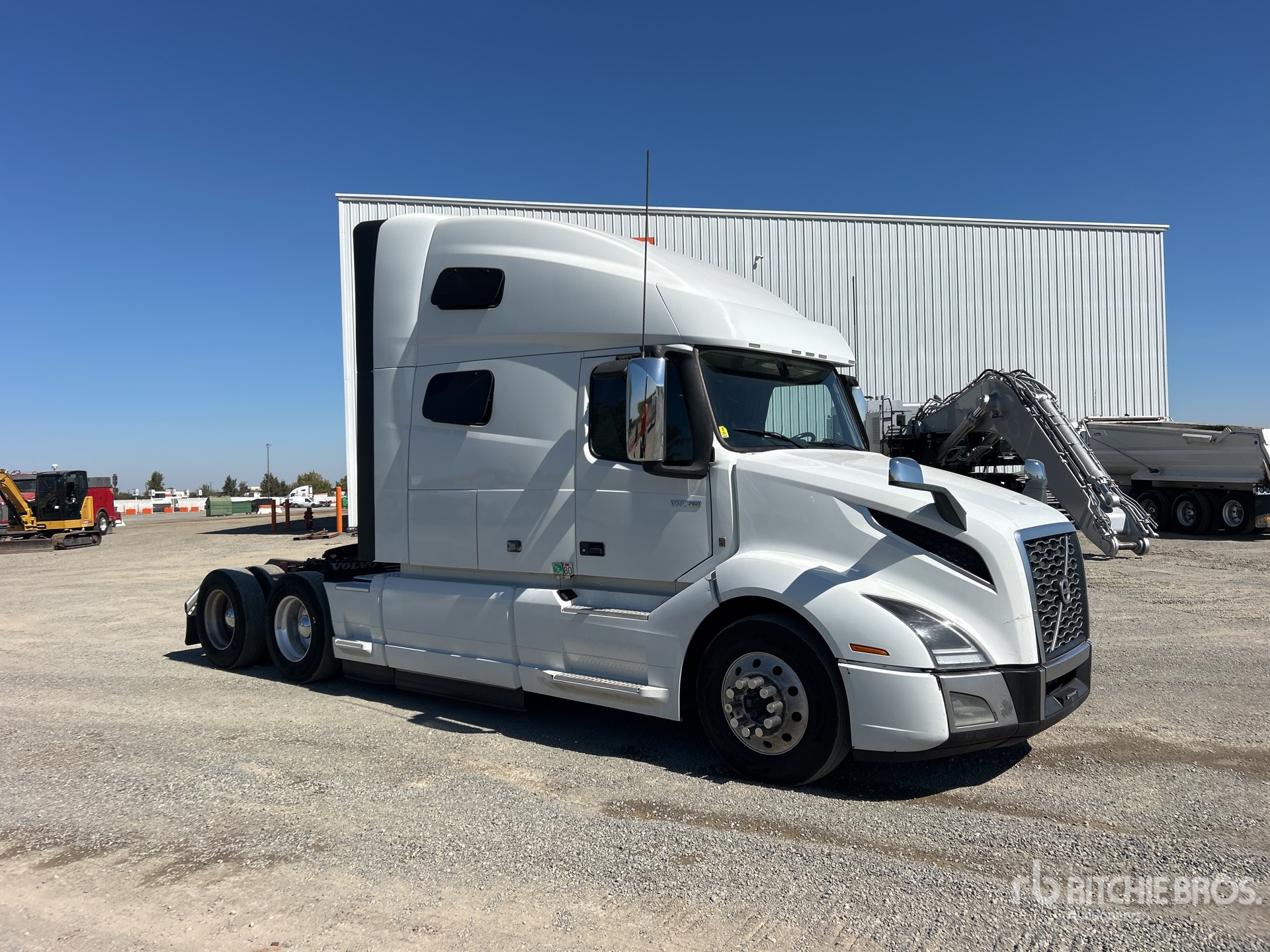 2022 Volvo VNL760