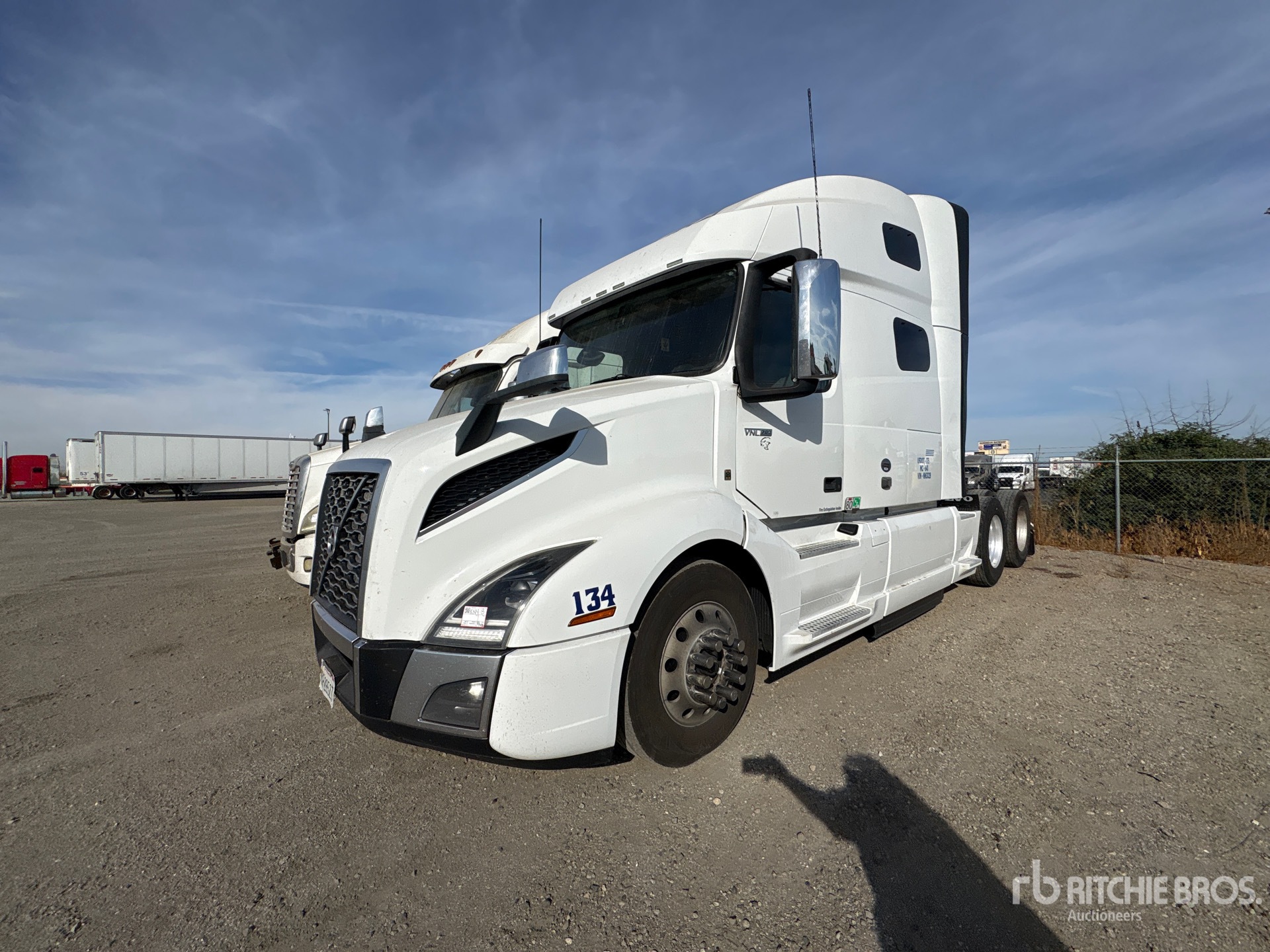2022 Volvo VNL