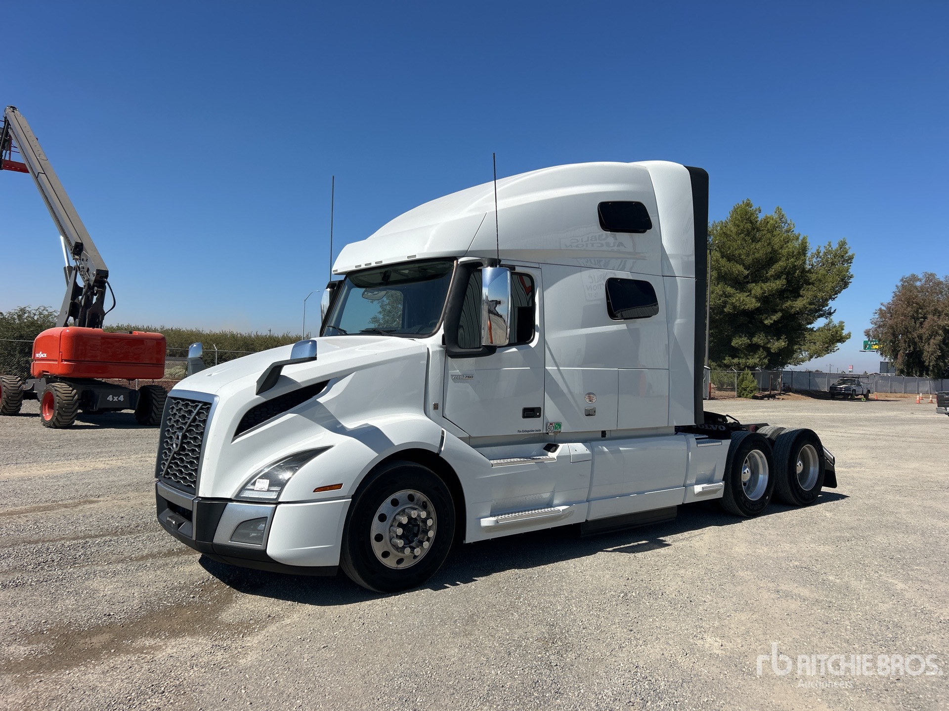 2022 Volvo VNL760