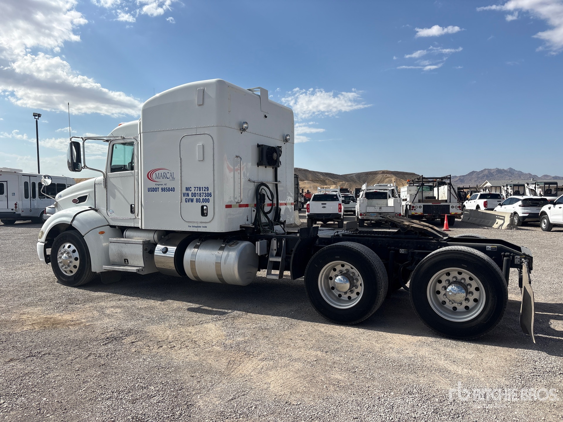 2013 Peterbilt 384