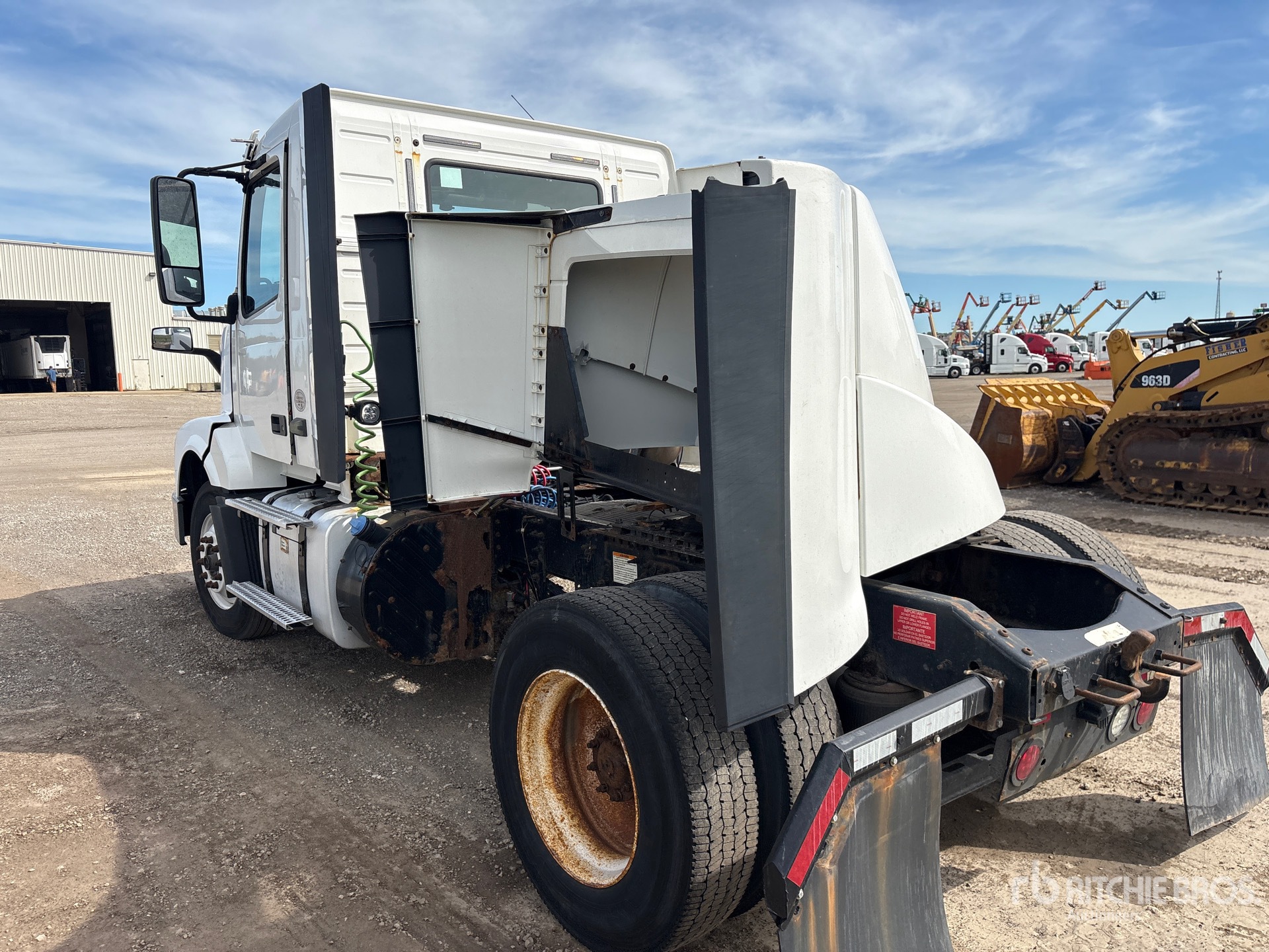 2016 Volvo VNL300