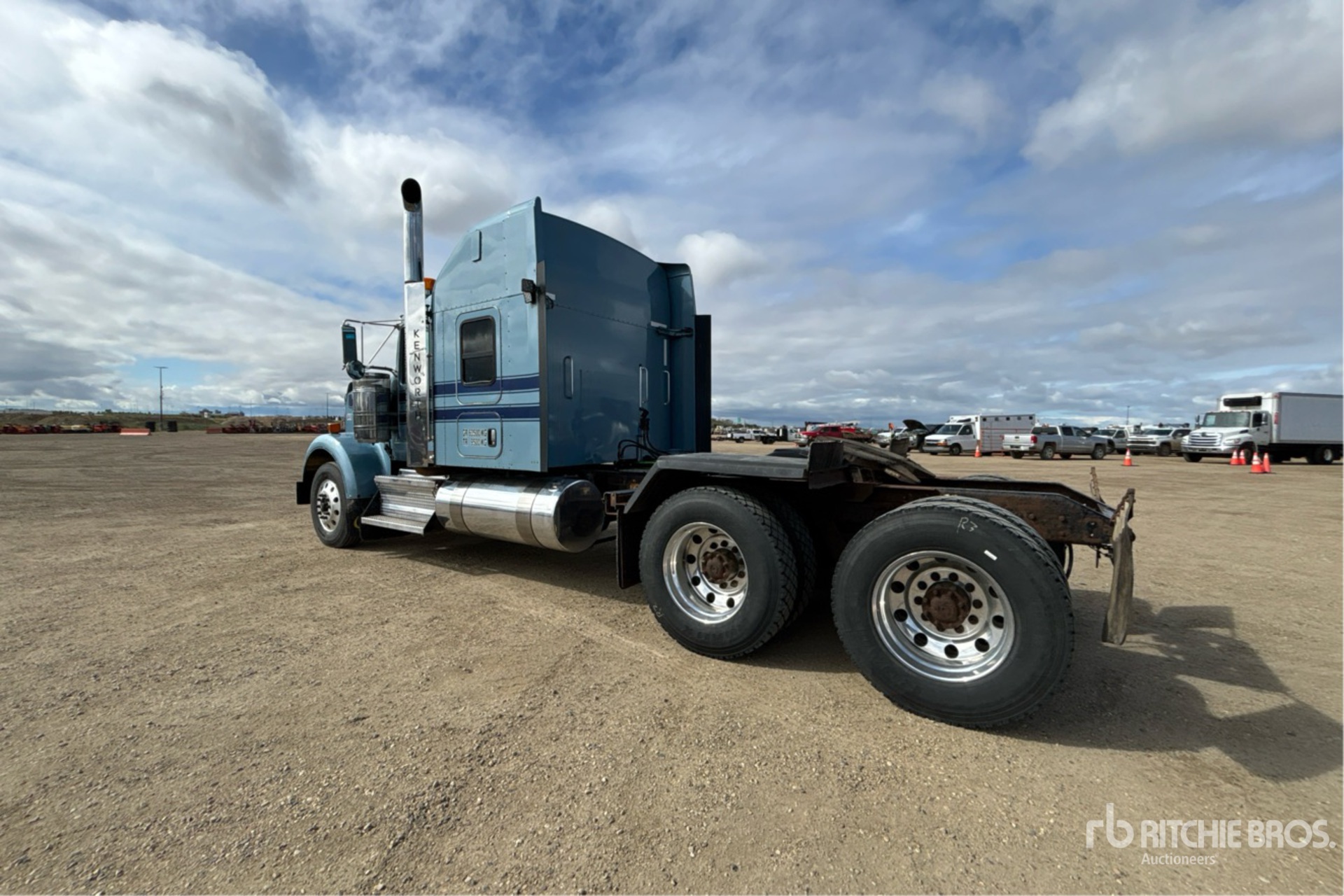 2017 Kenworth W900