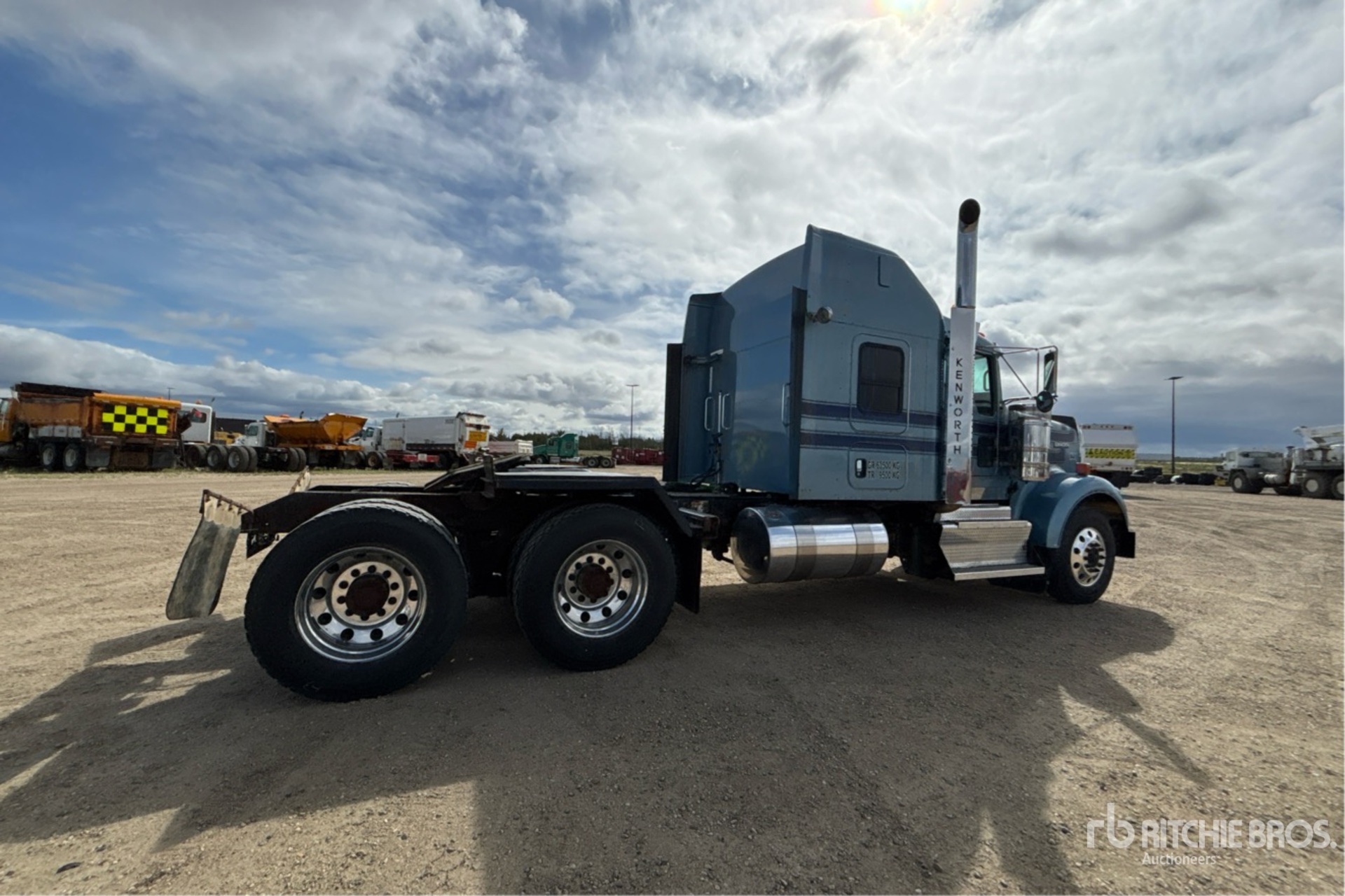 2017 Kenworth W900