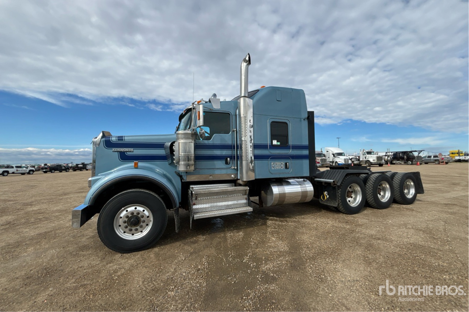 2019 Kenworth W900
