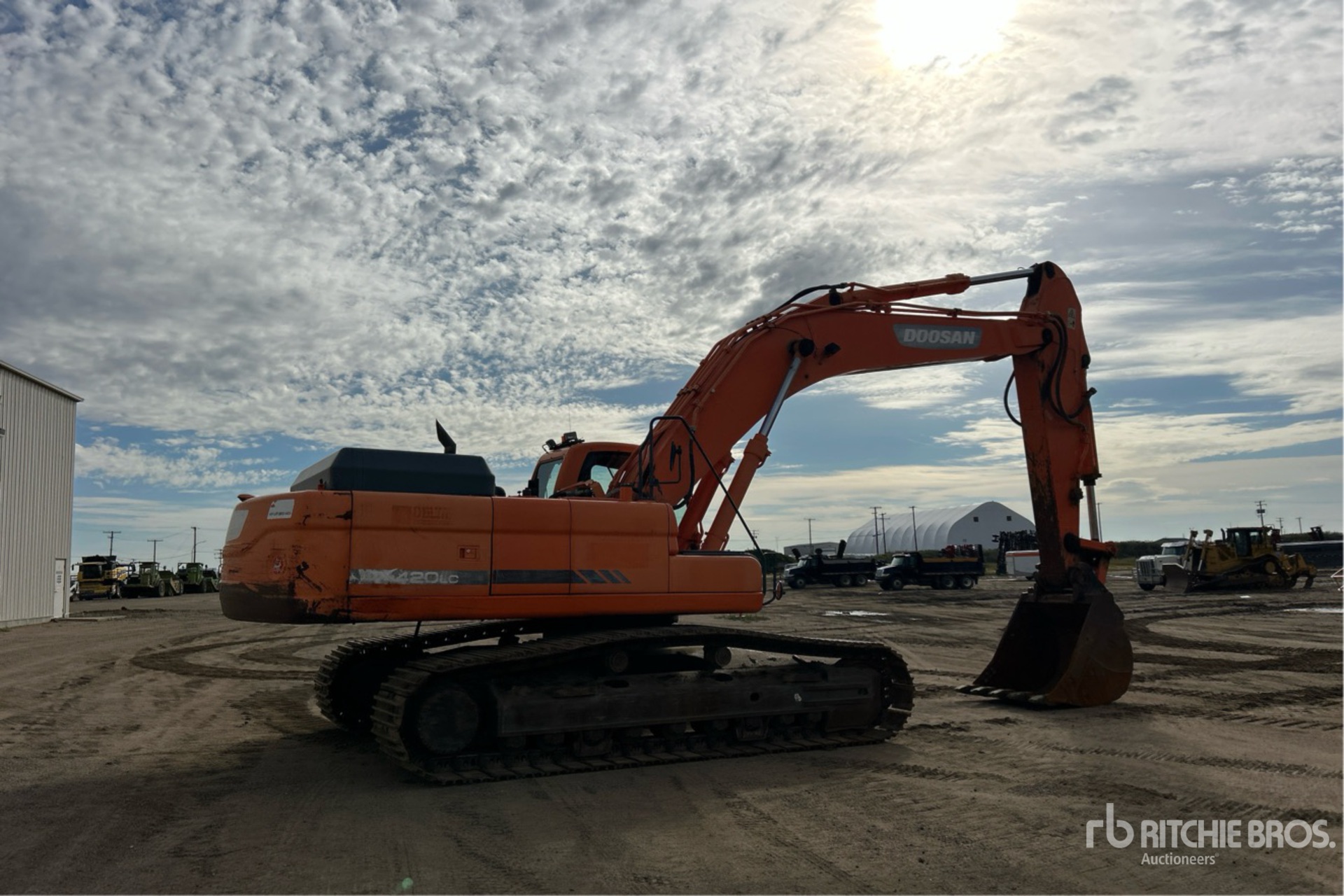 2011 Doosan DX420LC