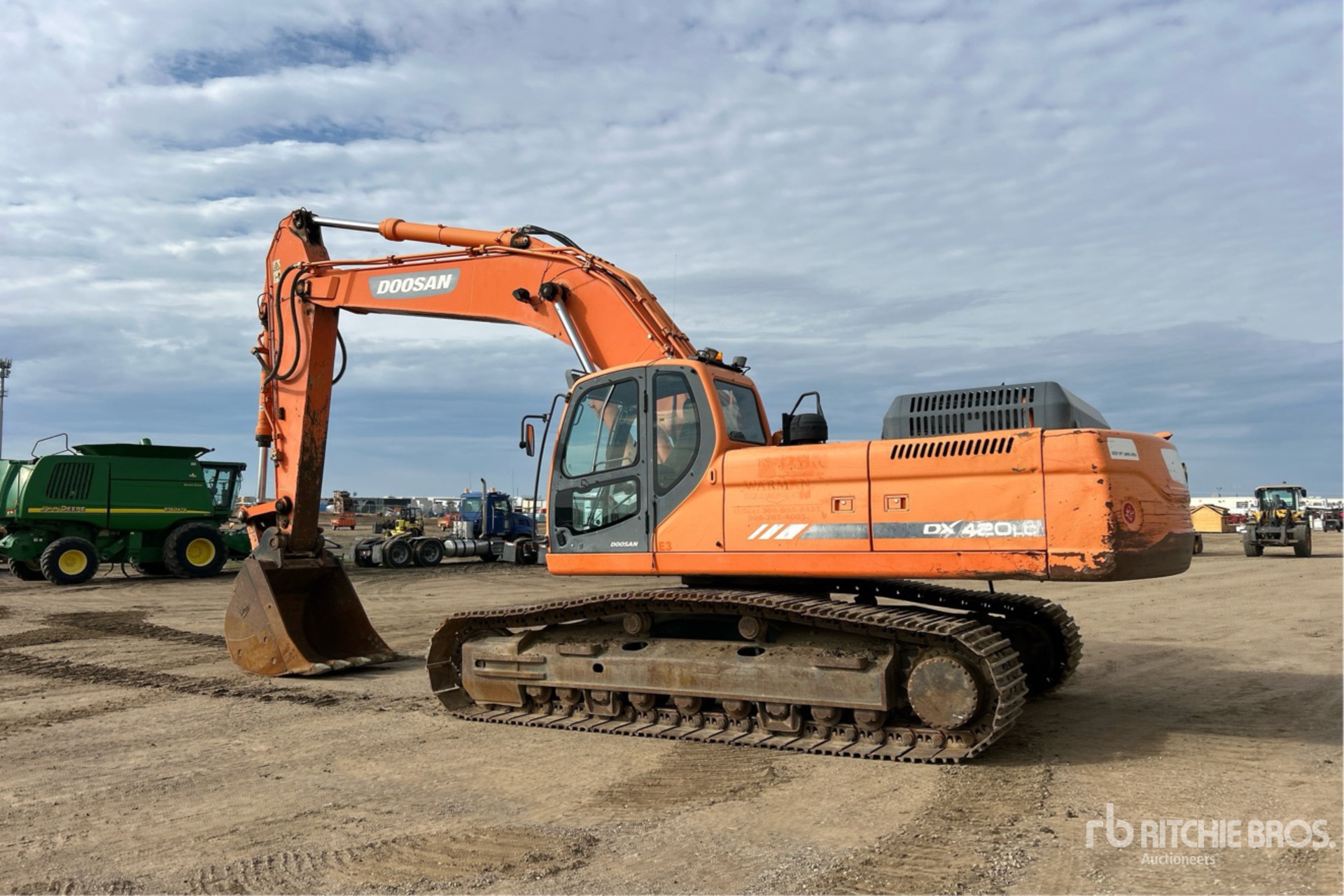 2011 Doosan DX420LC