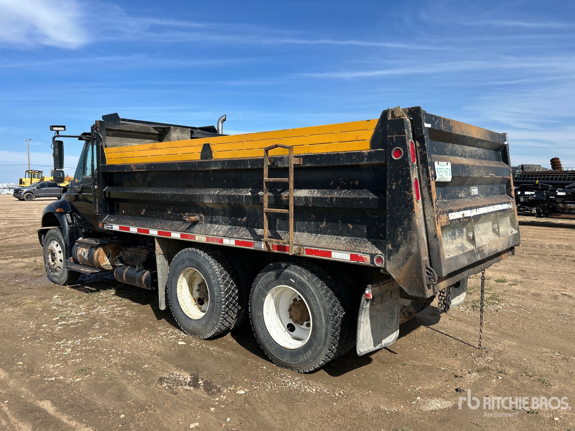2008 International 4400 SBA