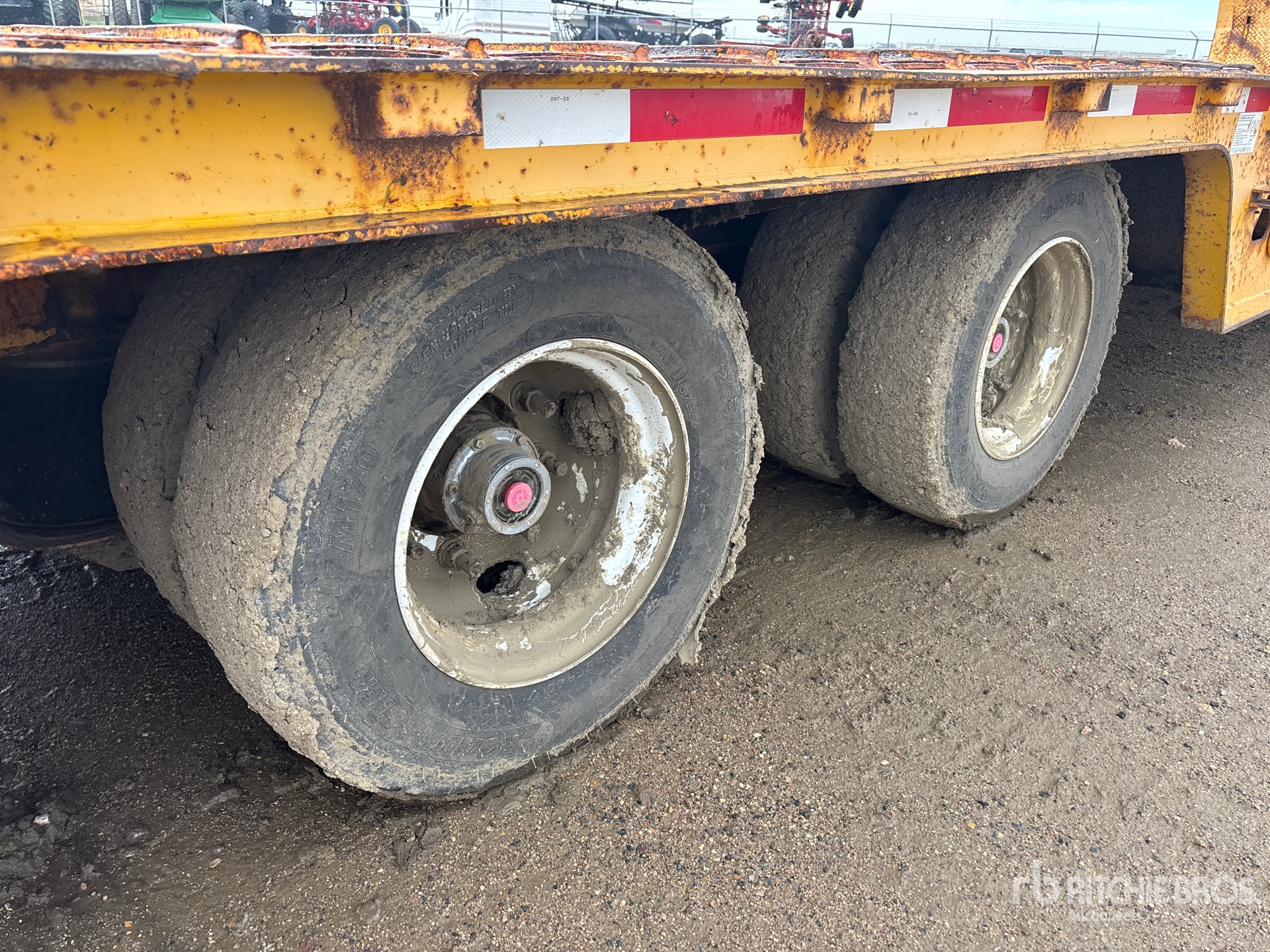 2004 Trail King TK70HT482