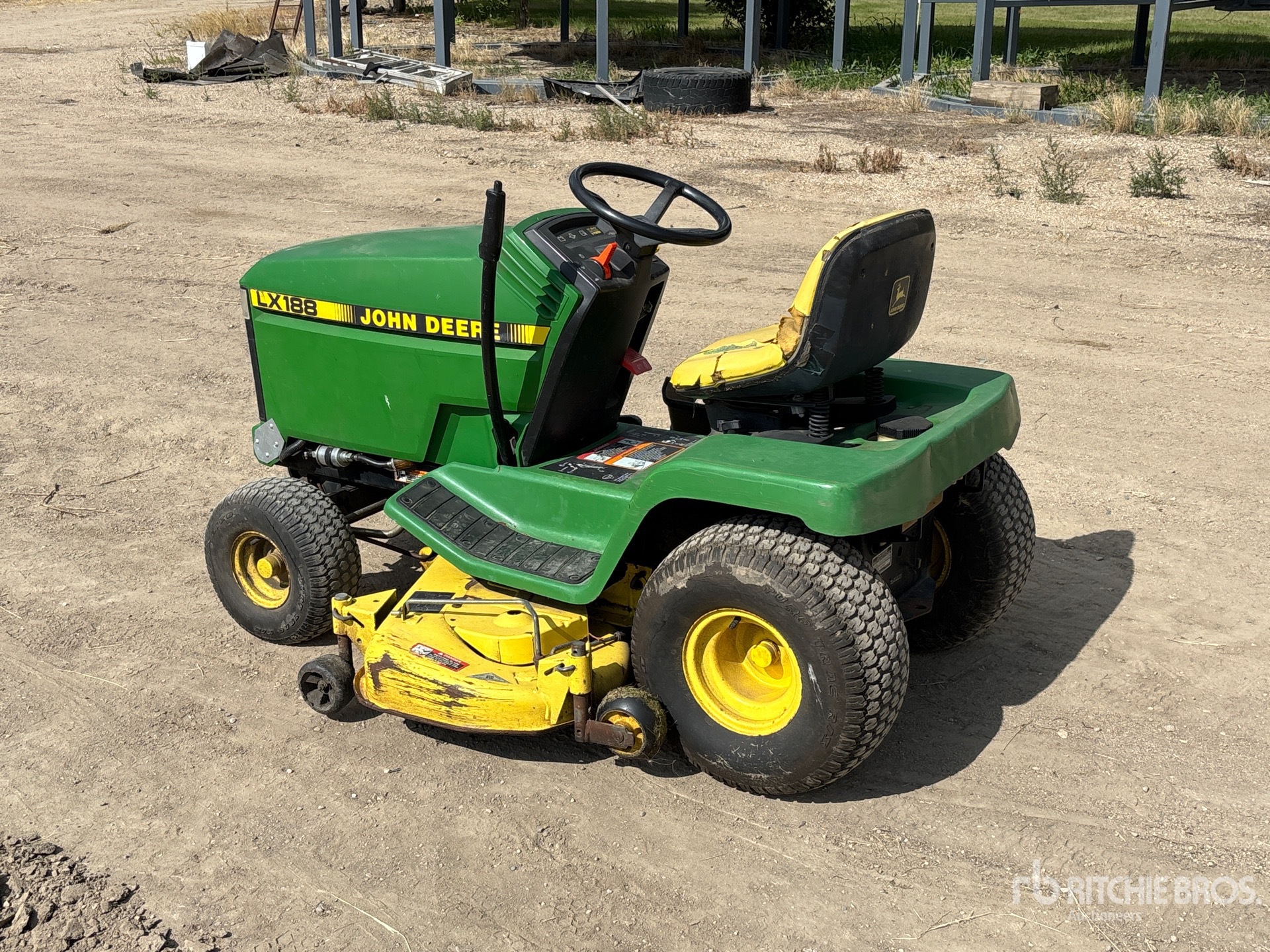 General Appearance with Picture, Left Rear Corner