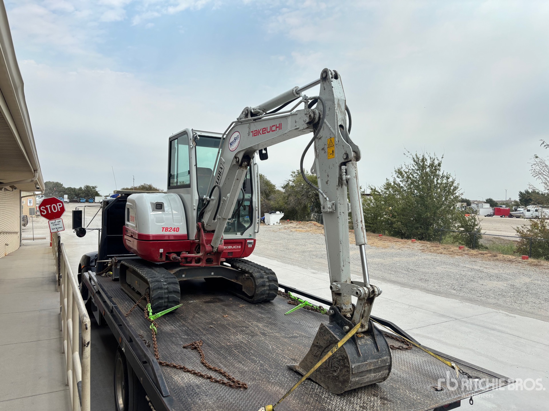 2024 Takeuchi TB240