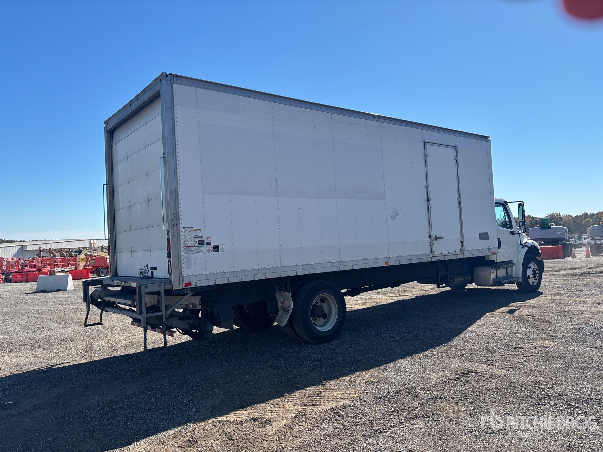 2018 Freightliner M2 106