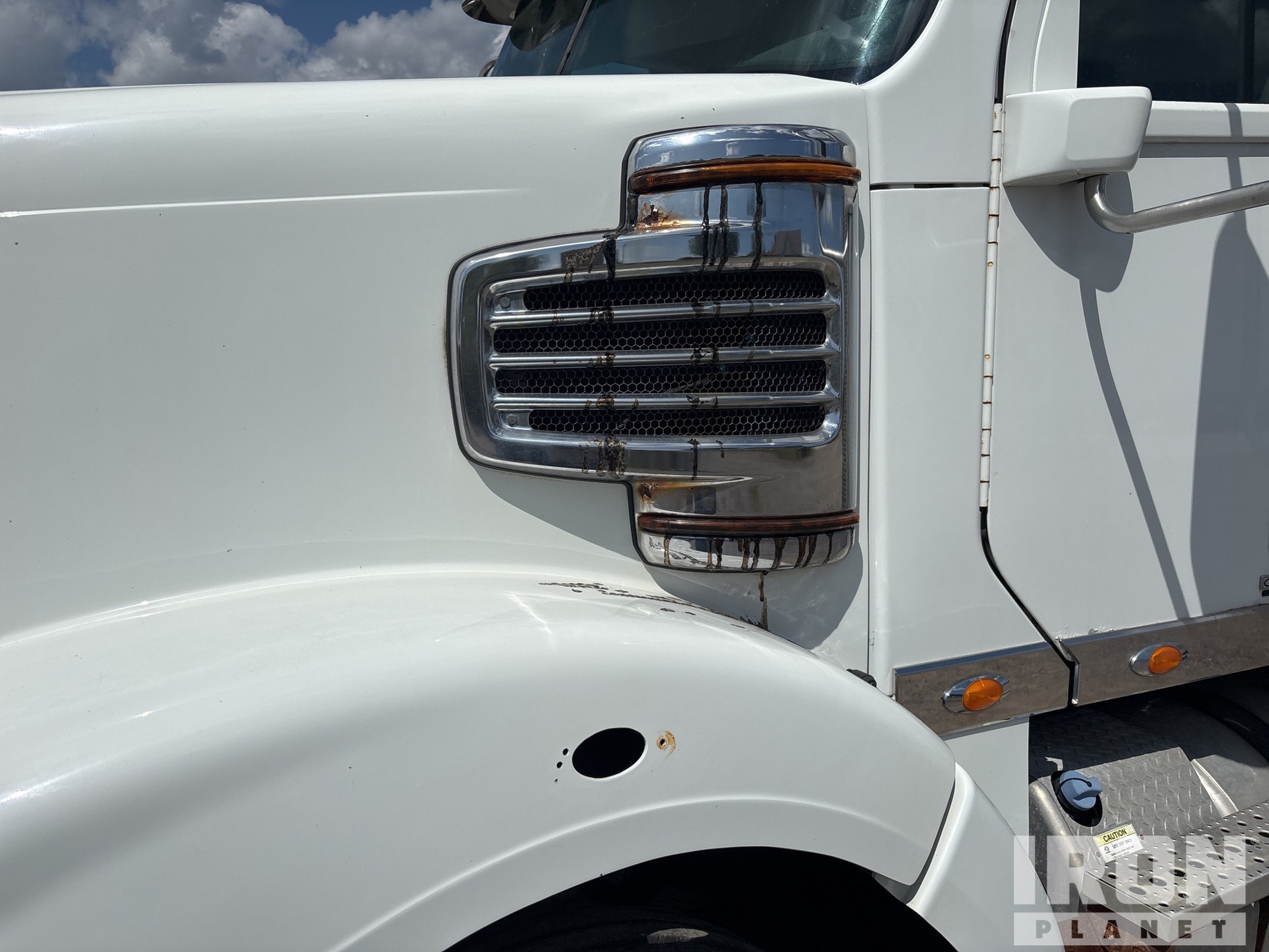 Photo of 2013 Freightliner CORONADO 122
