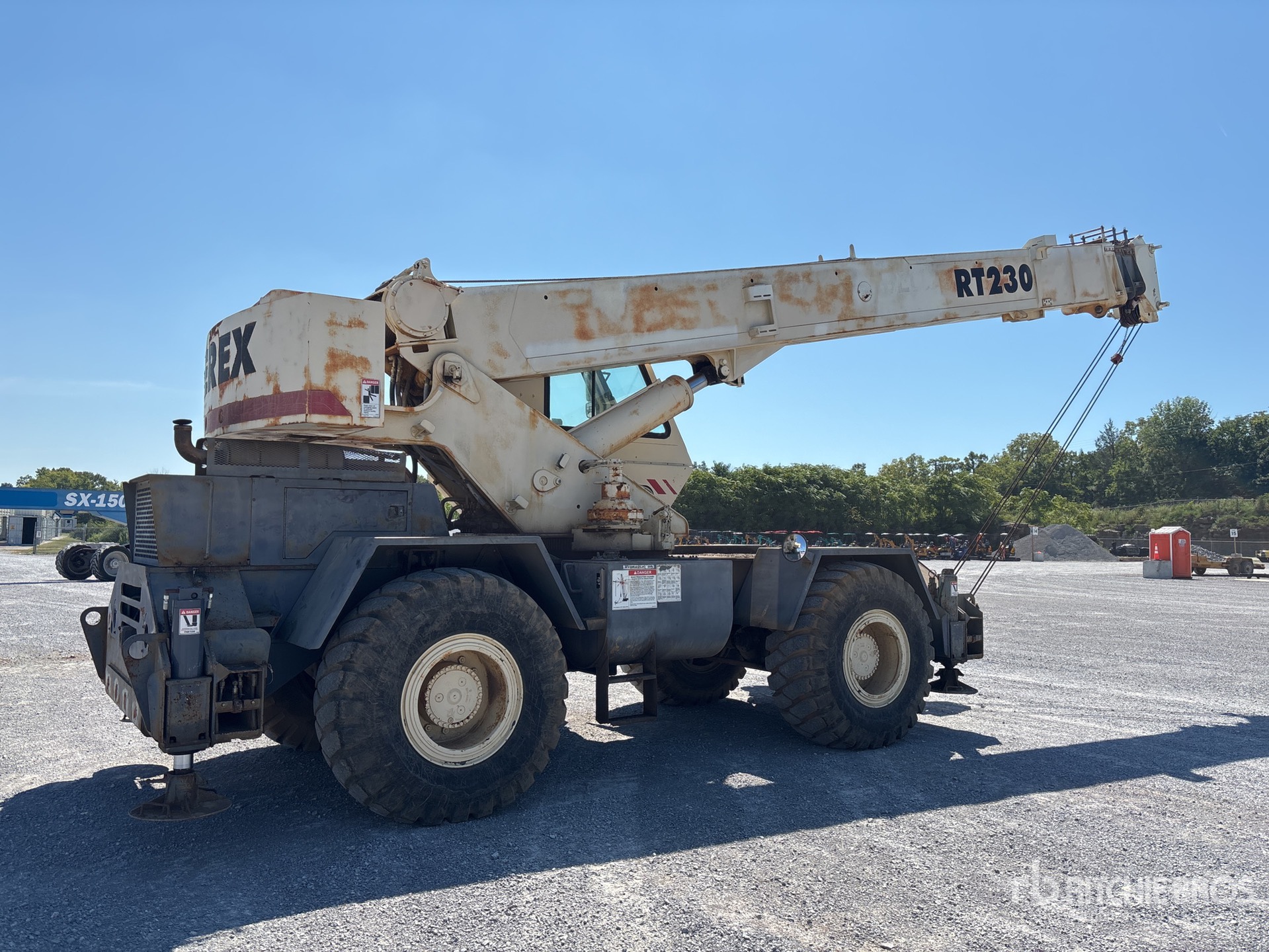 General Appearance with Picture, Right Rear Corner