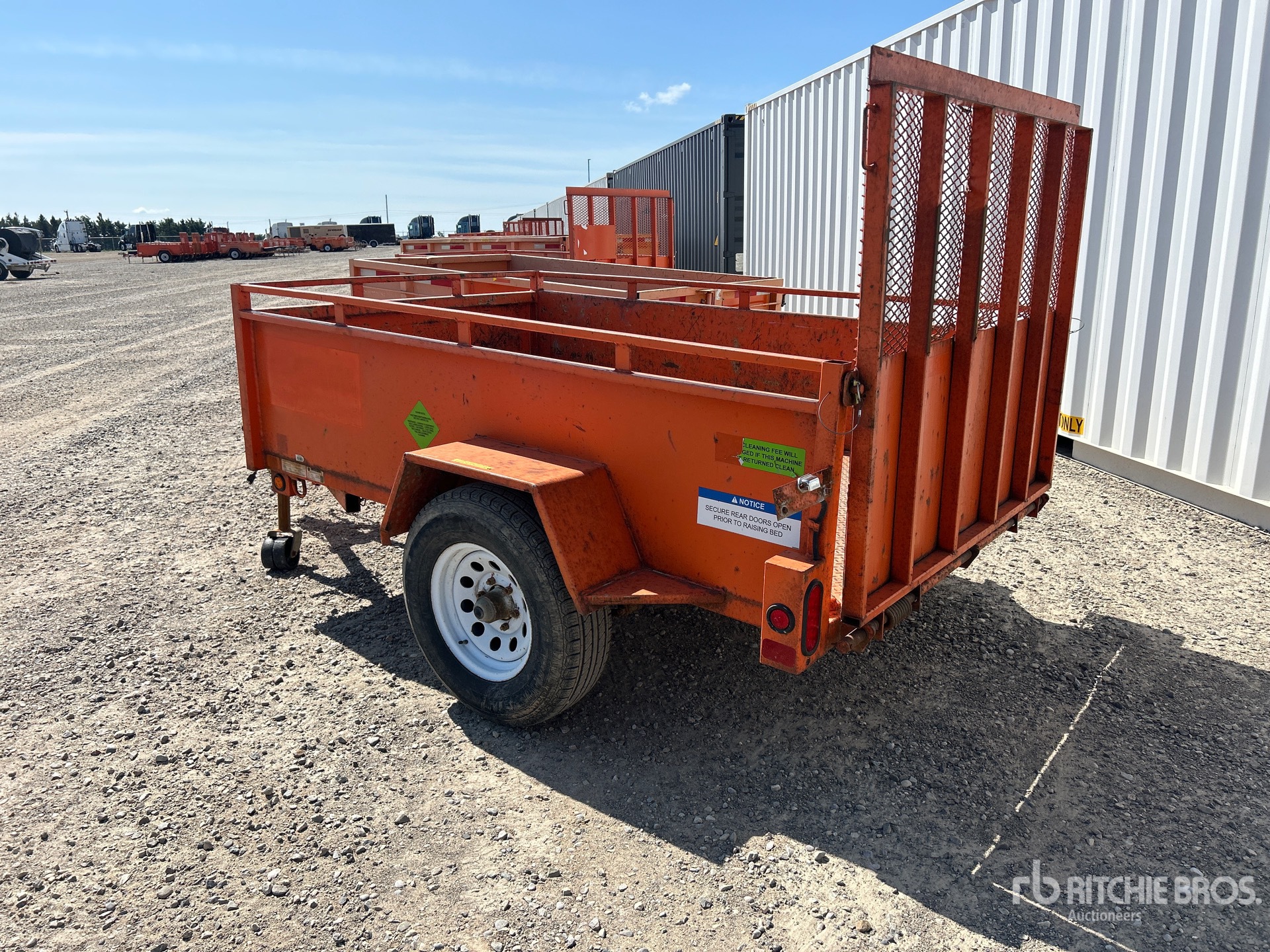 General Appearance with Picture, Left Rear Corner