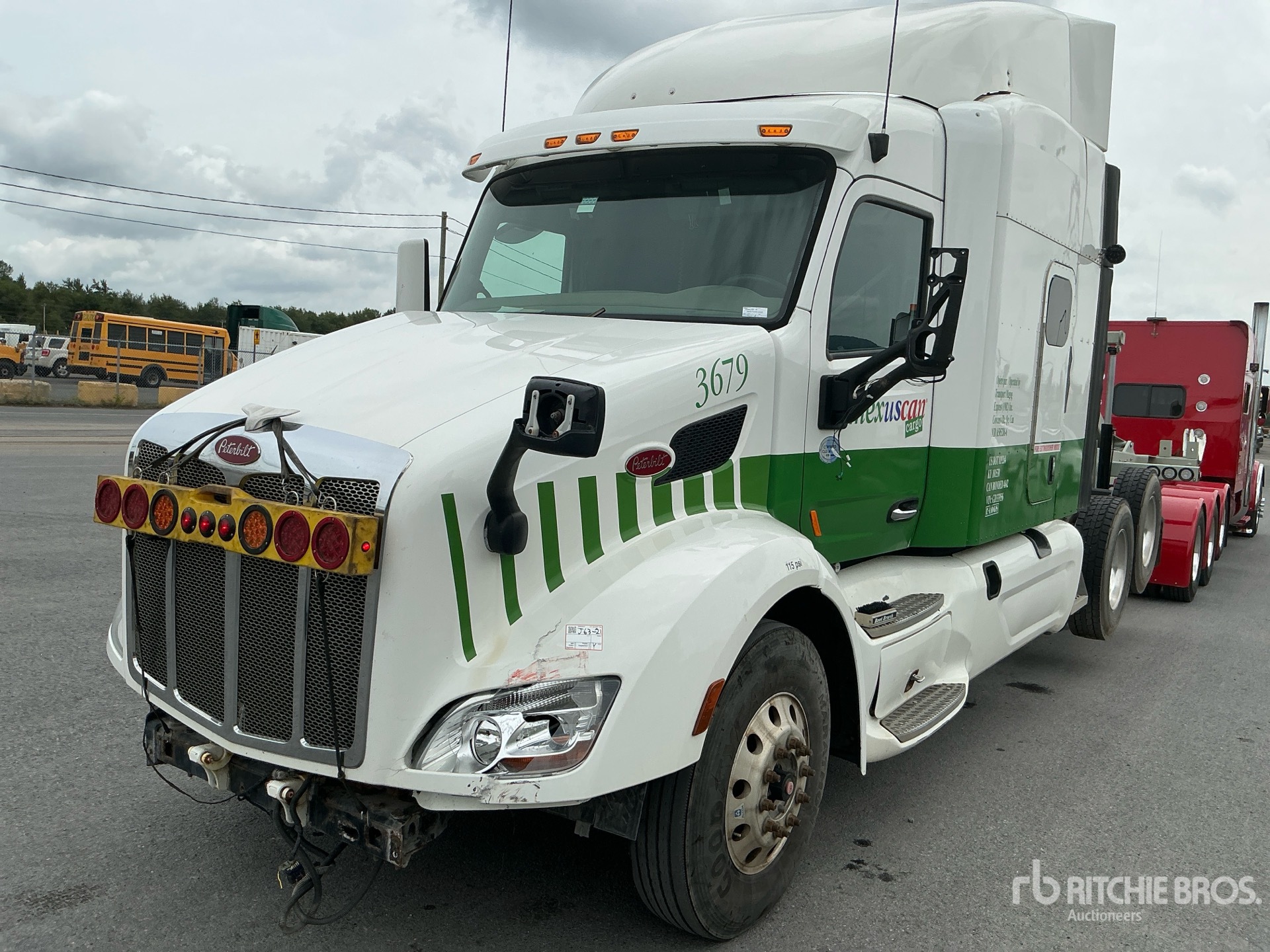 Photo of 2016 Peterbilt 579