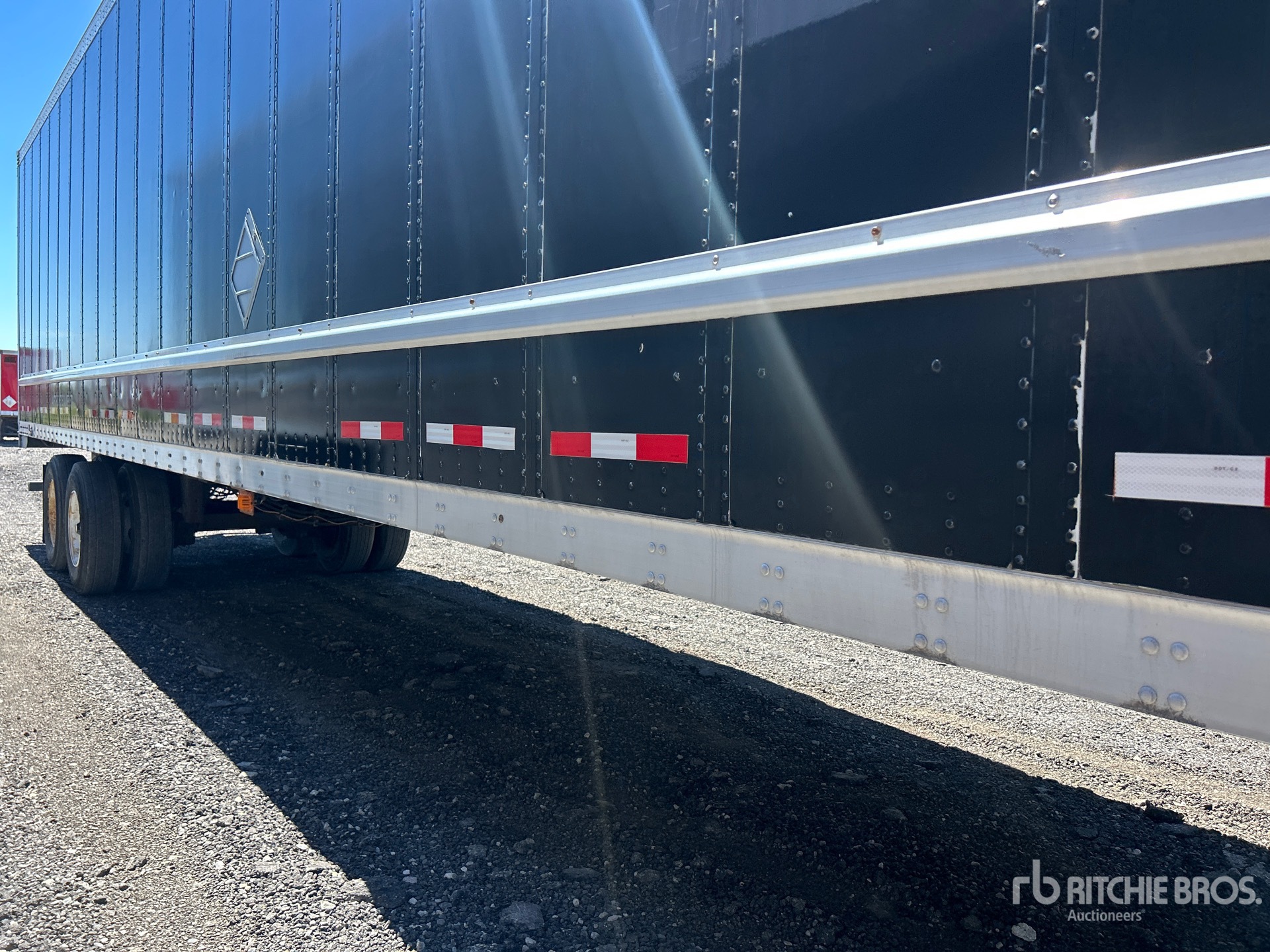 2014 Vanguard 53 FT X 102 IN T/A