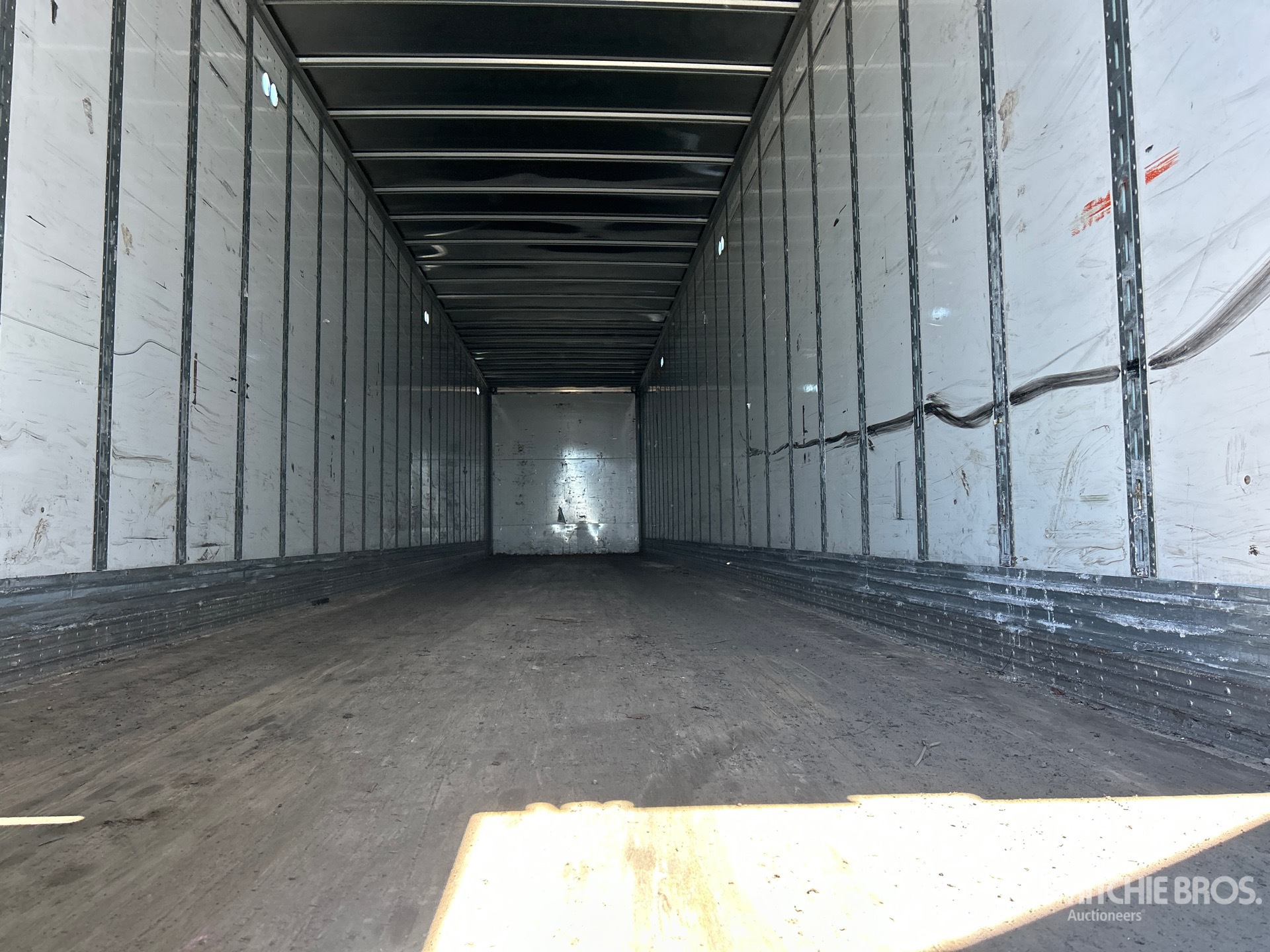 2014 Vanguard 53 FT X 102 IN T/A