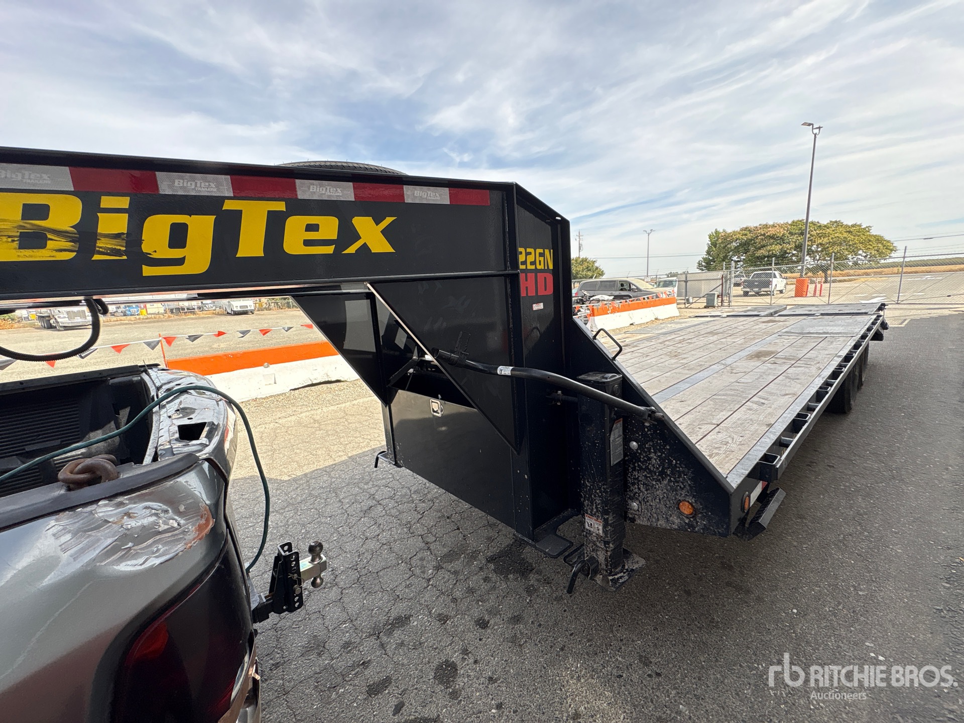 2026 Big Tex 25 ft T/A Gooseneck