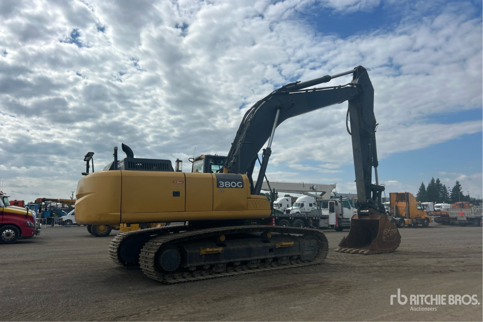2014 John Deere 380G LC