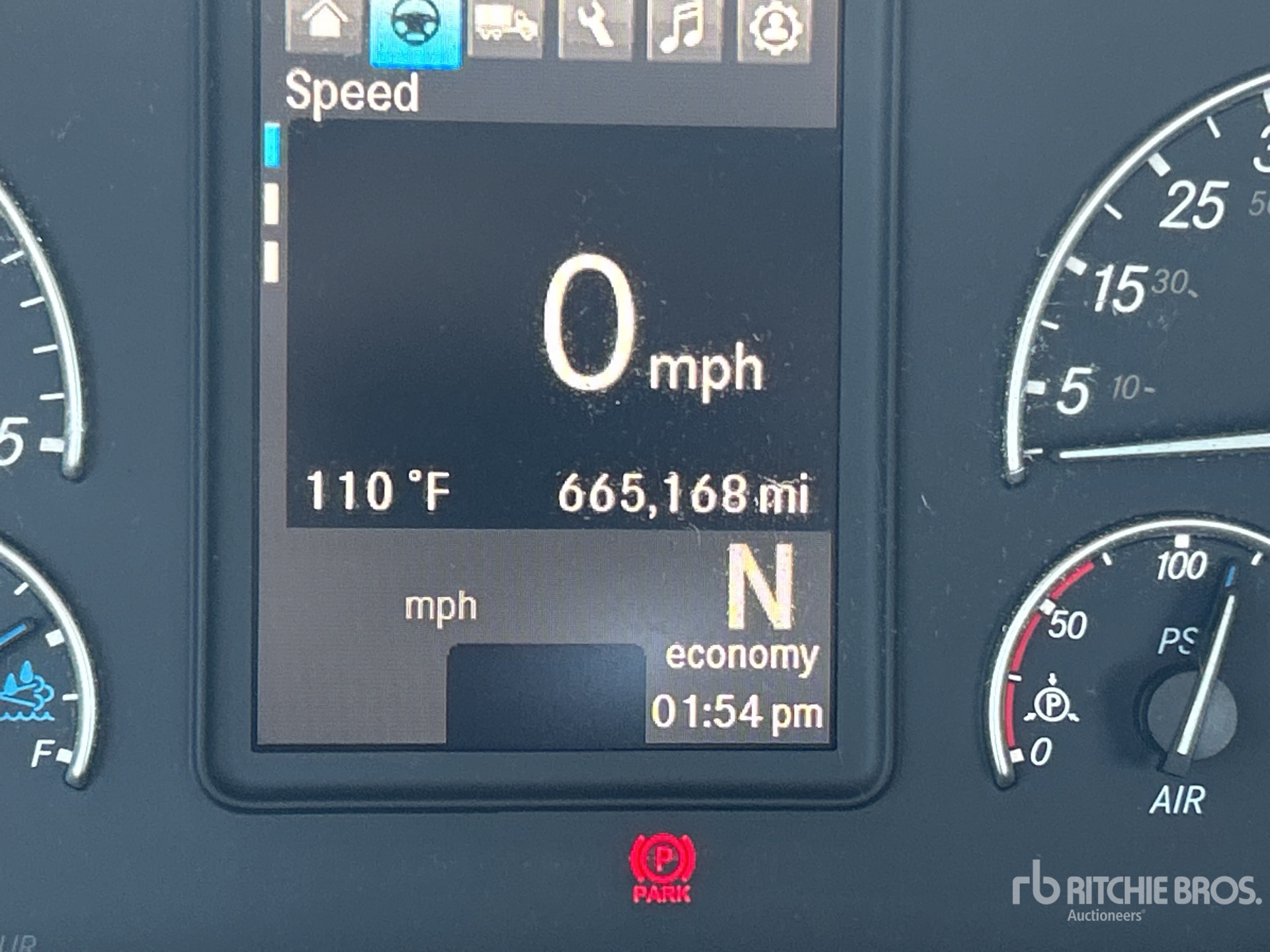 2020 Freightliner CASCADIA 126